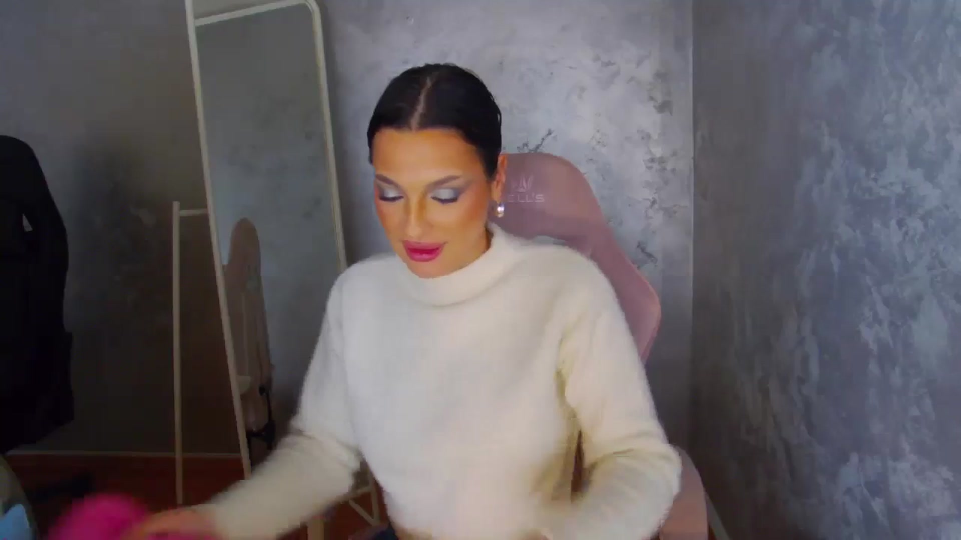 Gallery image thumbnail from WonderWomann's myfreecams stream on, 01/21/2026, 20:14 image 16 of 20