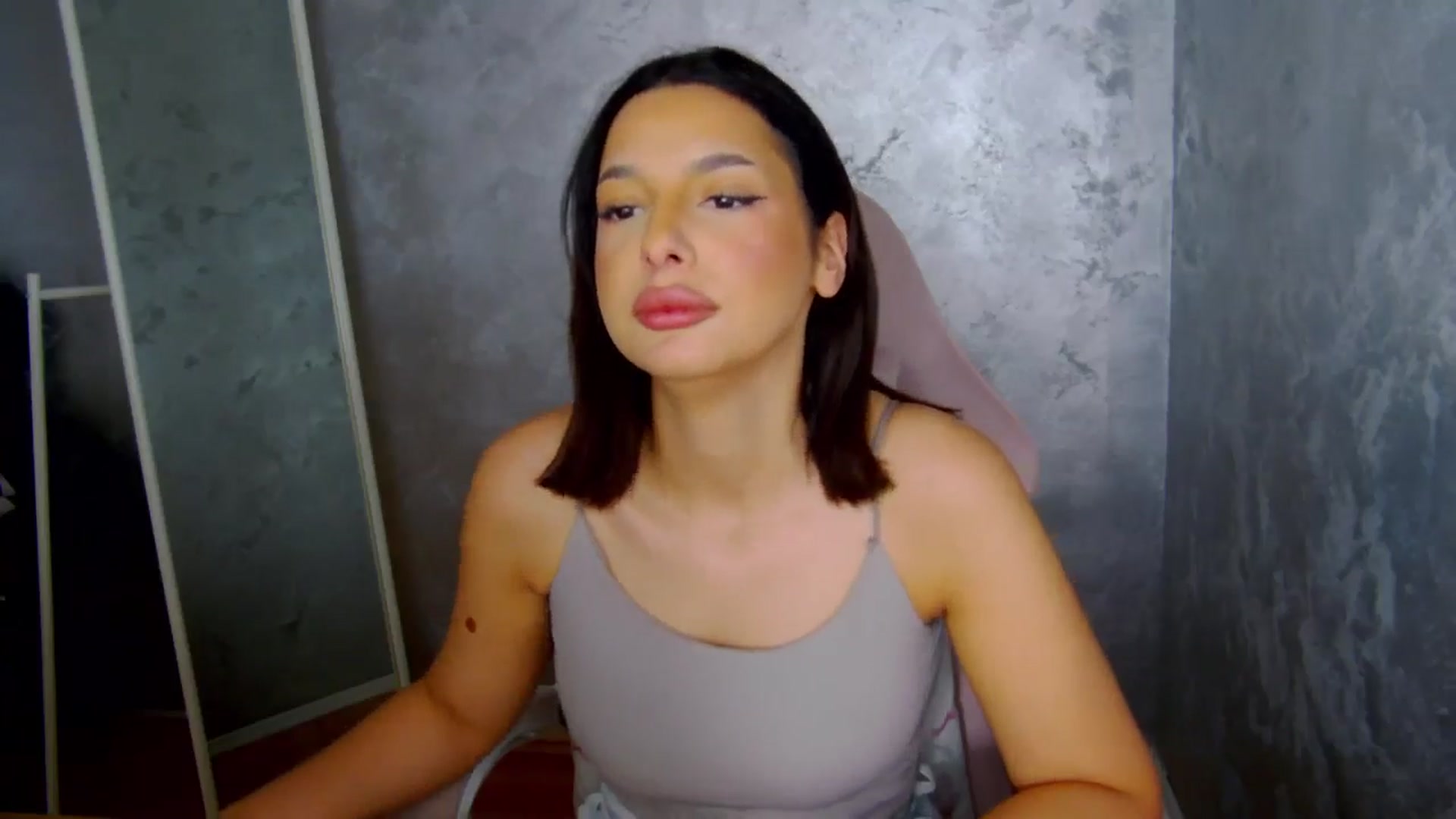 Gallery image thumbnail from WonderWomann's myfreecams stream on, 01/26/2026, 17:08 image 15 of 20