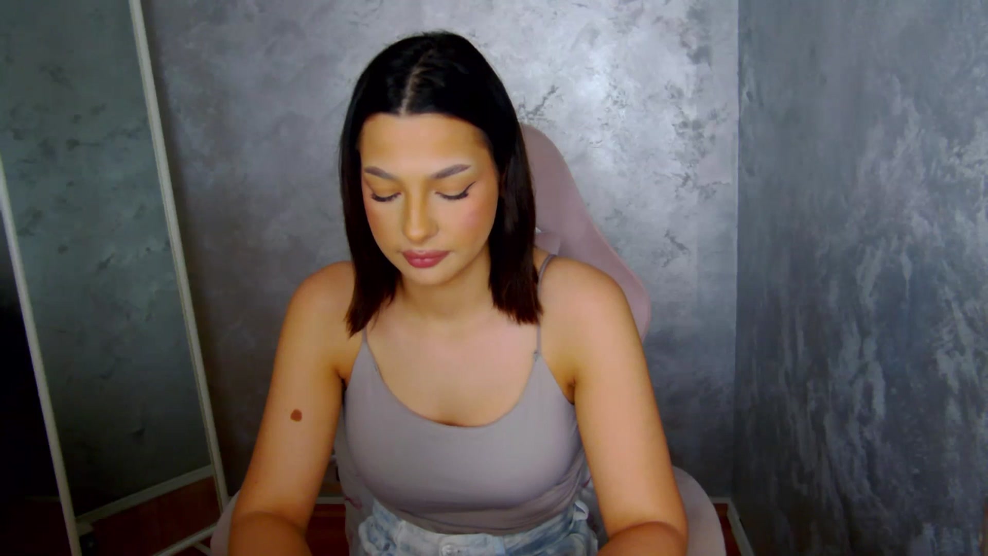 Gallery image thumbnail from WonderWomann's myfreecams stream on, 01/26/2026, 17:08 image 8 of 20