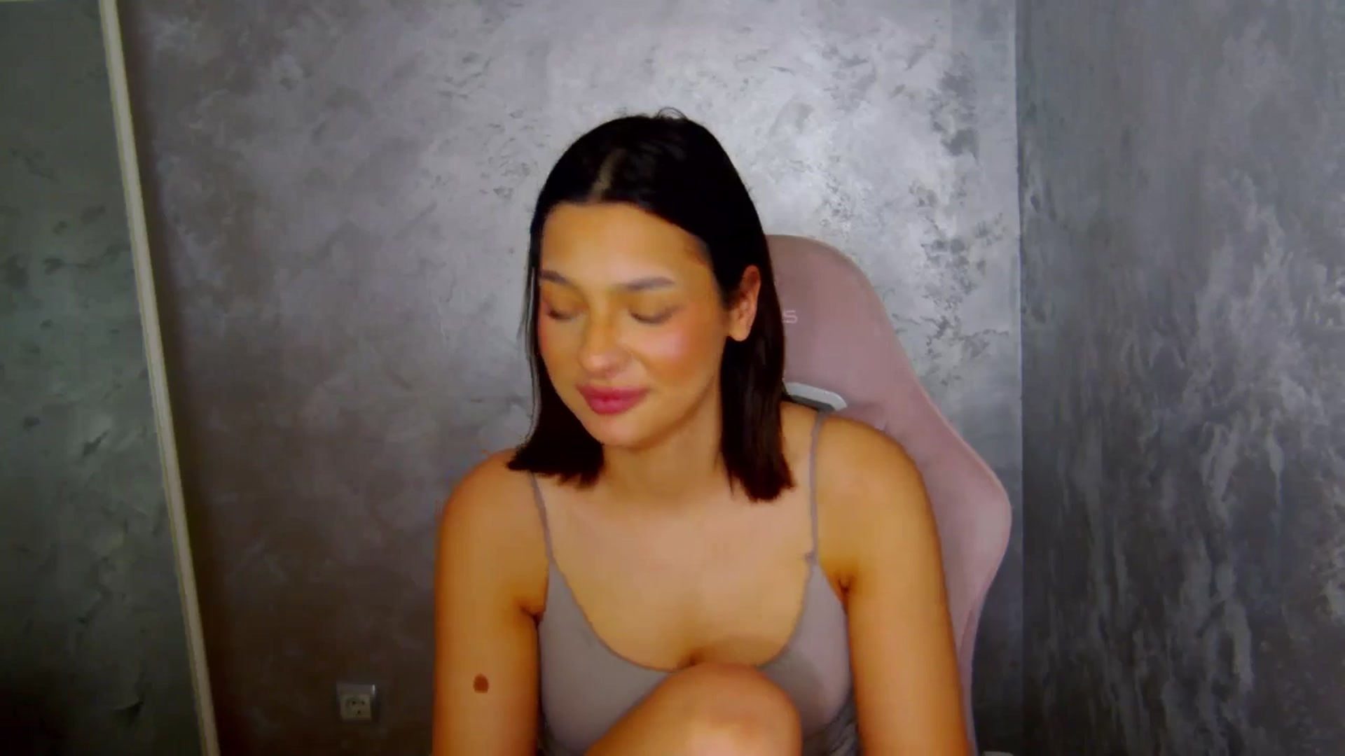 Gallery image thumbnail from WonderWomann's myfreecams stream on, 01/26/2026, 19:58 image 18 of 20