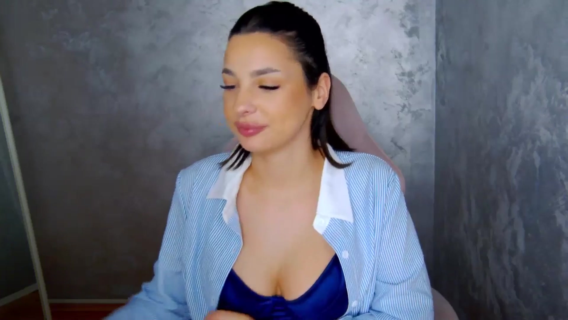 Gallery image thumbnail from WonderWomann's myfreecams stream on, 01/27/2026, 20:01 image 12 of 20