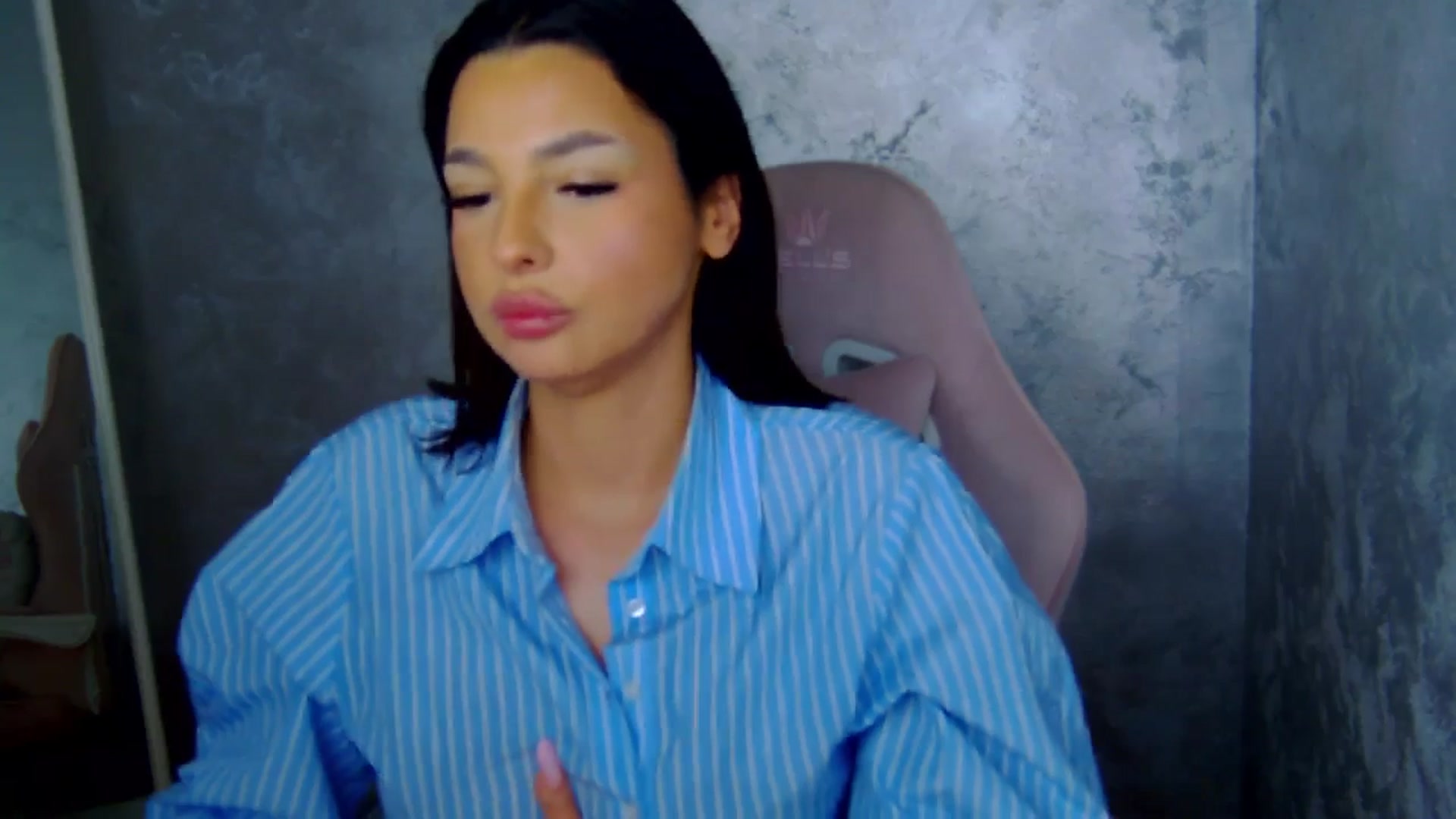 Gallery image thumbnail from WonderWomann's myfreecams stream on, 01/29/2026, 19:06 image 18 of 20