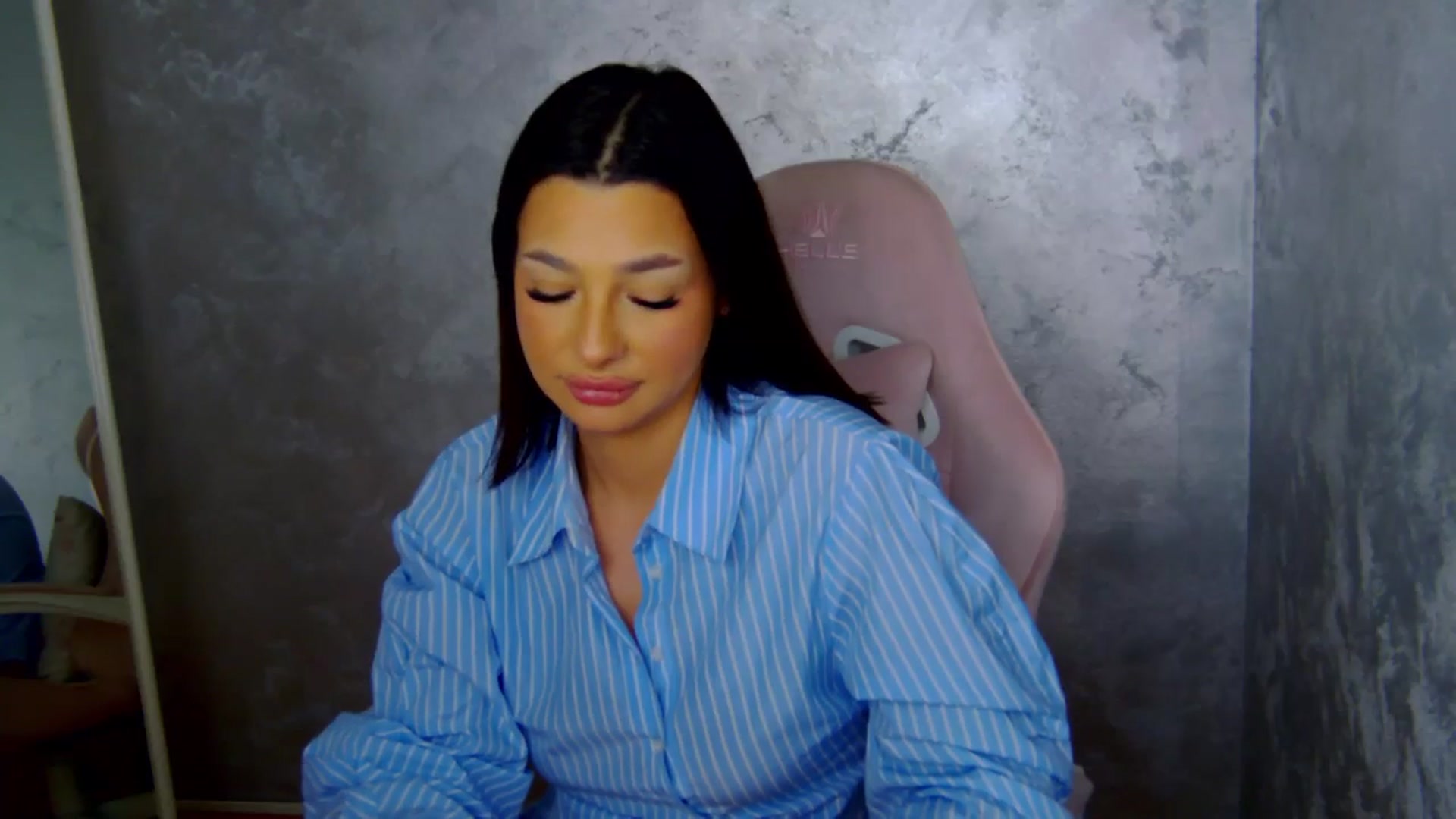 Gallery image thumbnail from WonderWomann's myfreecams stream on, 01/29/2026, 19:06 image 11 of 20