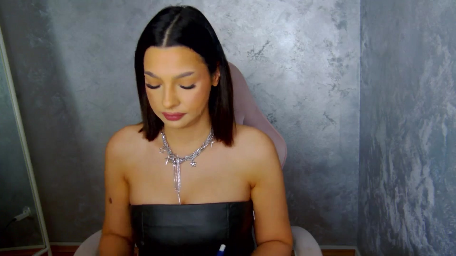 Gallery image thumbnail from WonderWomann's myfreecams stream on, 01/30/2026, 15:13 image 9 of 20