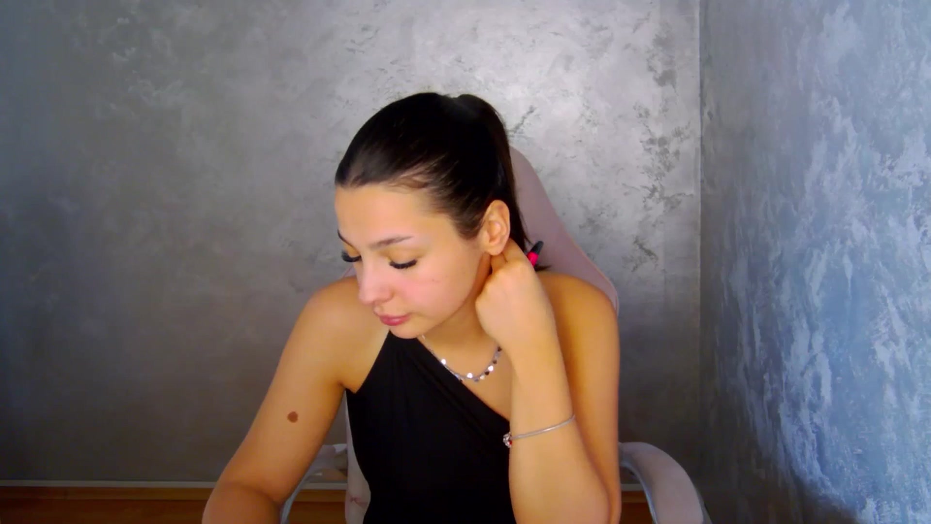 Gallery image thumbnail from WonderWomann's myfreecams stream on, 02/03/2026, 15:06 image 15 of 20
