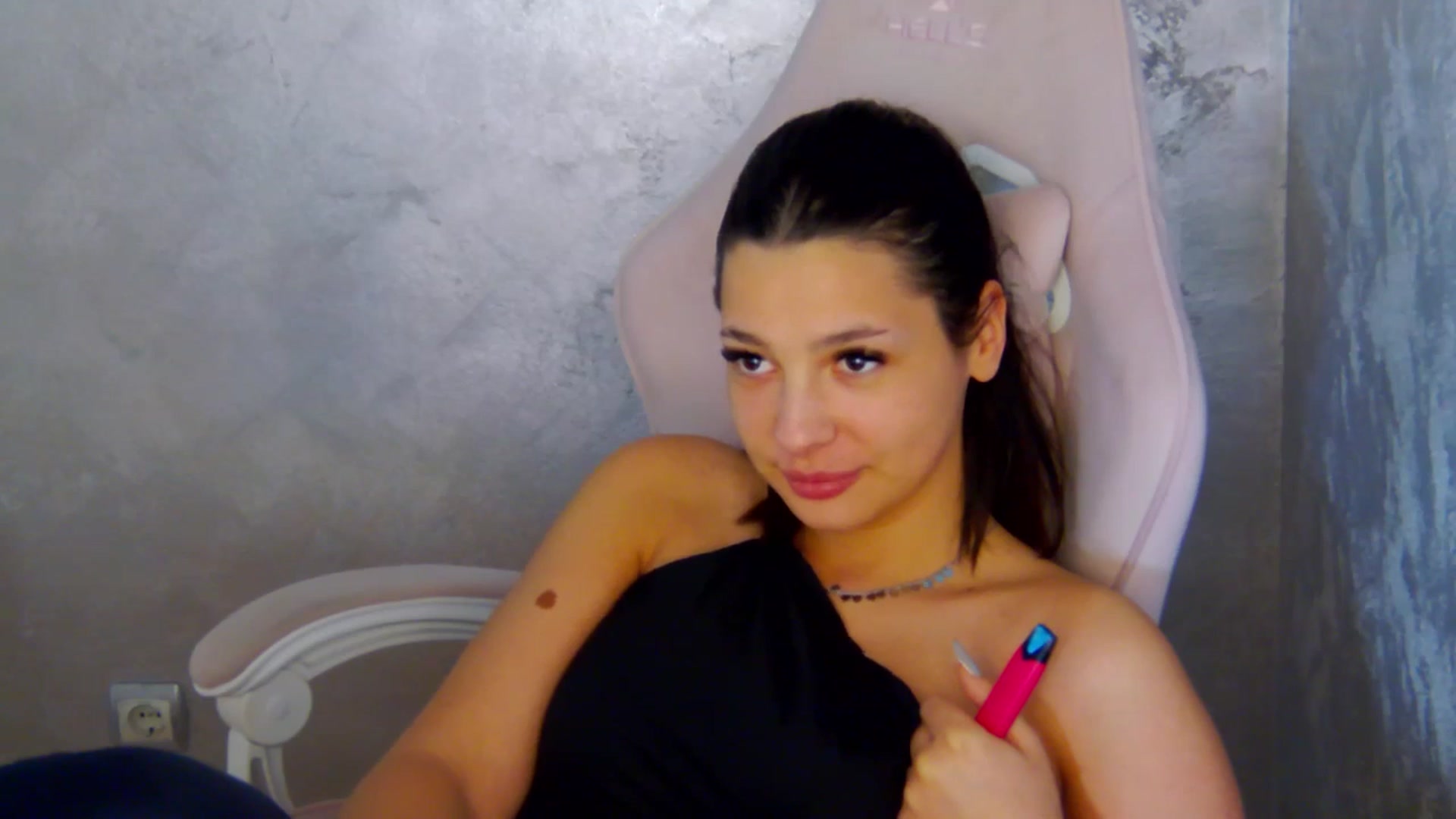 Gallery image thumbnail from WonderWomann's myfreecams stream on, 02/03/2026, 18:31 image 16 of 20