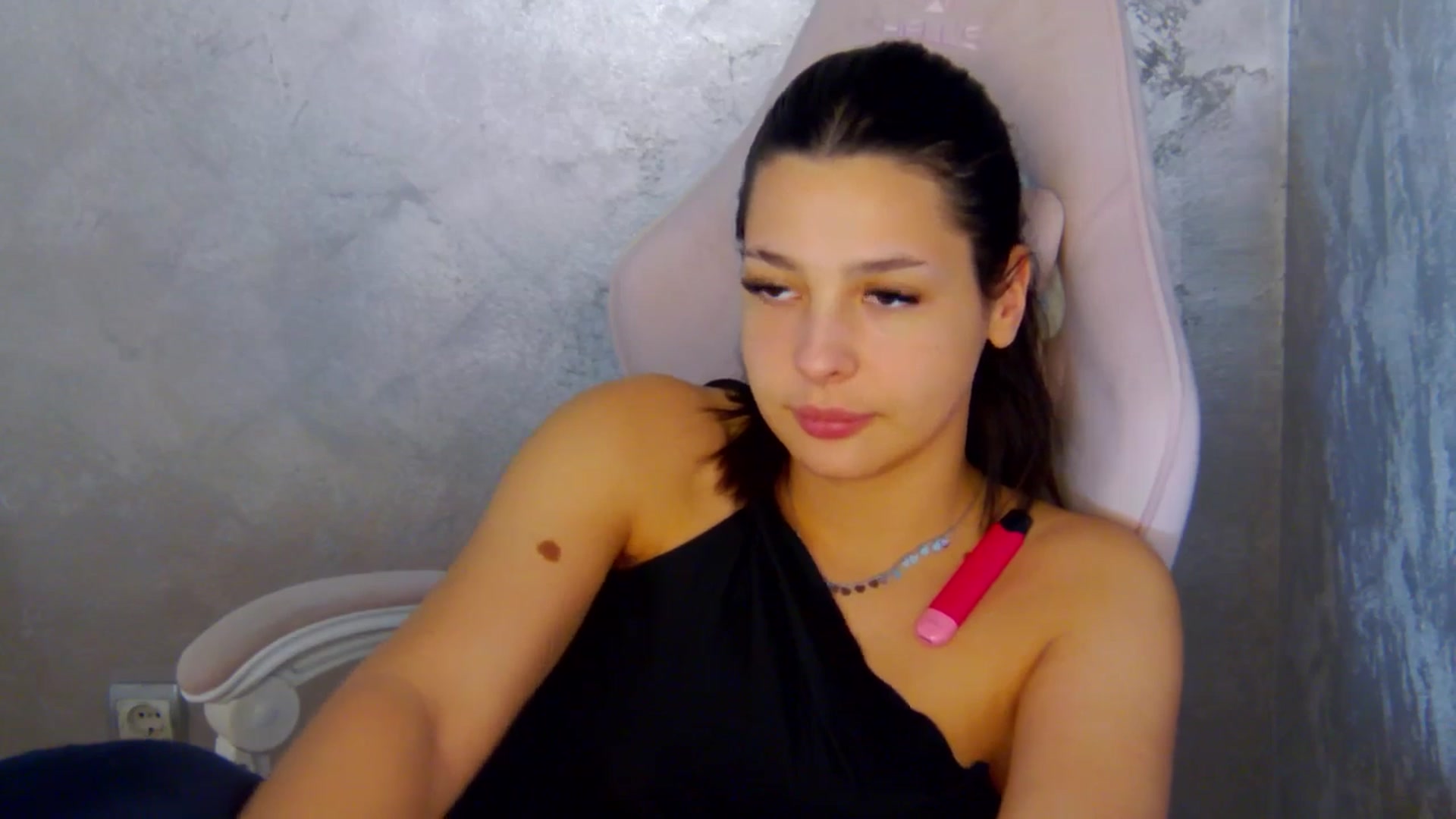 Gallery image thumbnail from WonderWomann's myfreecams stream on, 02/03/2026, 18:31 image 15 of 20