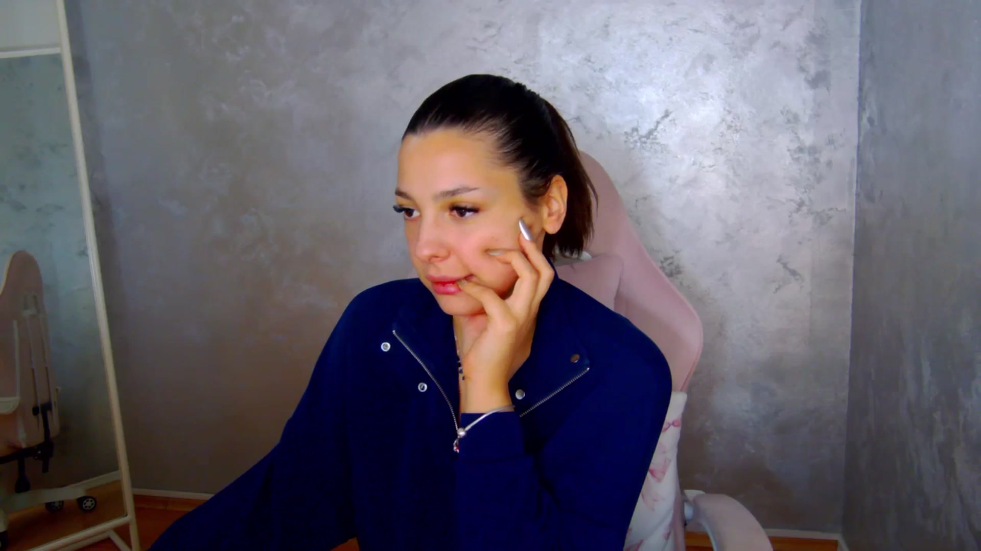 Gallery image thumbnail from WonderWomann's myfreecams stream on, 02/04/2026, 16:04 image 13 of 20