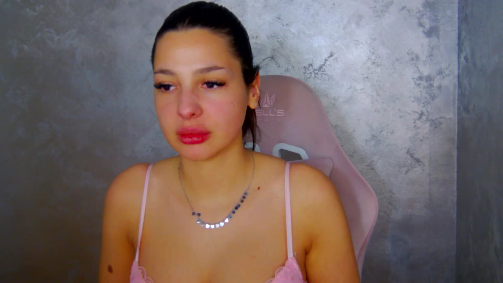Gallery image thumbnail from WonderWomann's myfreecams stream on, 02/04/2026, 18:50 image 14 of 20