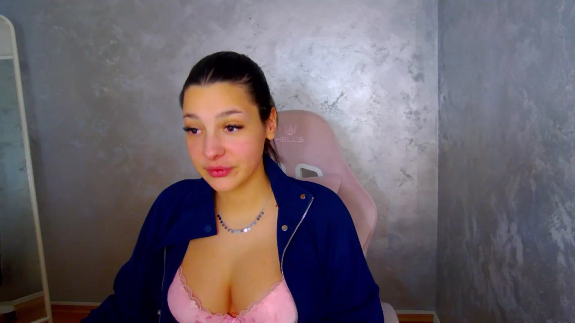 Gallery image thumbnail from WonderWomann's myfreecams stream on, 02/04/2026, 18:50 image 2 of 20