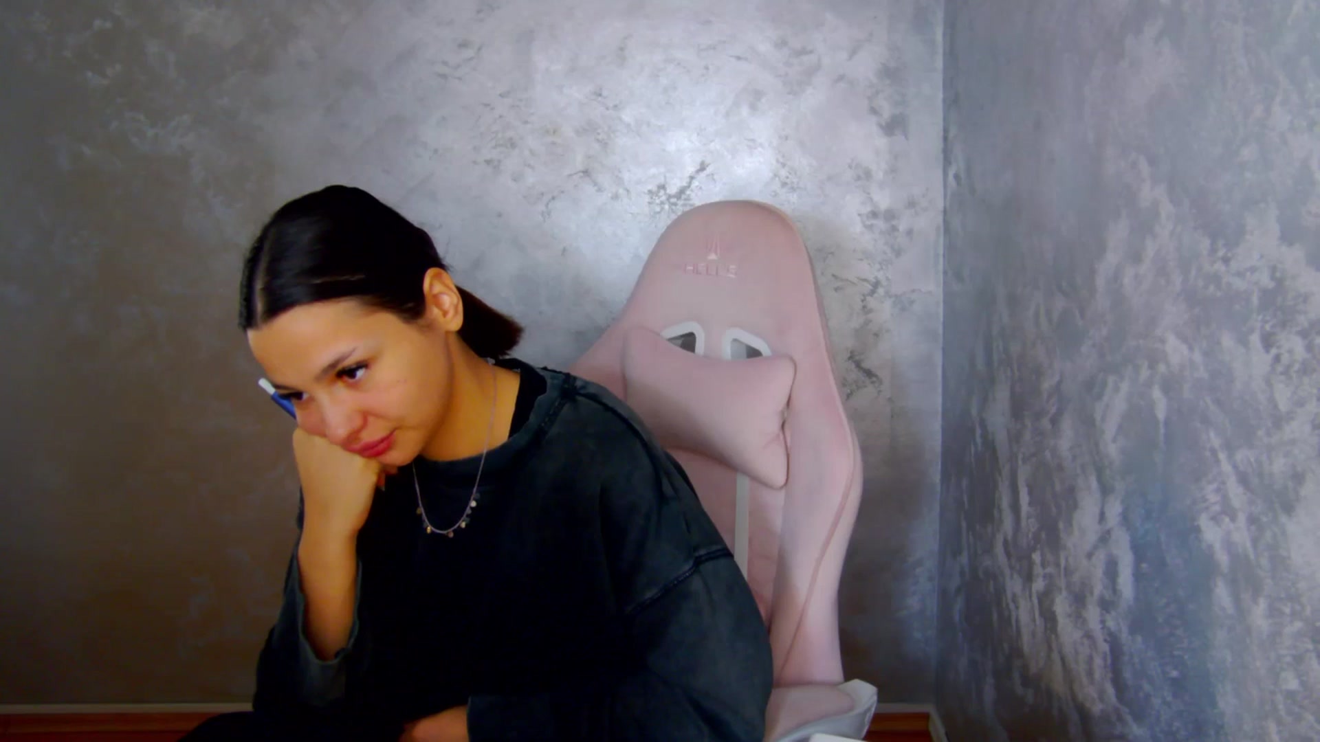 Gallery image thumbnail from WonderWomann's myfreecams stream on, 02/05/2026, 14:38 image 13 of 20