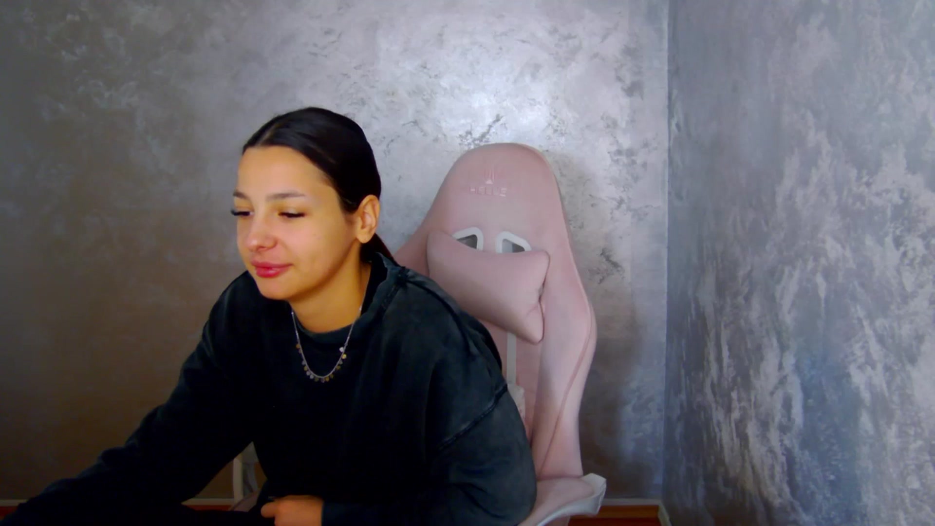 Gallery image thumbnail from WonderWomann's myfreecams stream on, 02/05/2026, 14:38 image 2 of 20