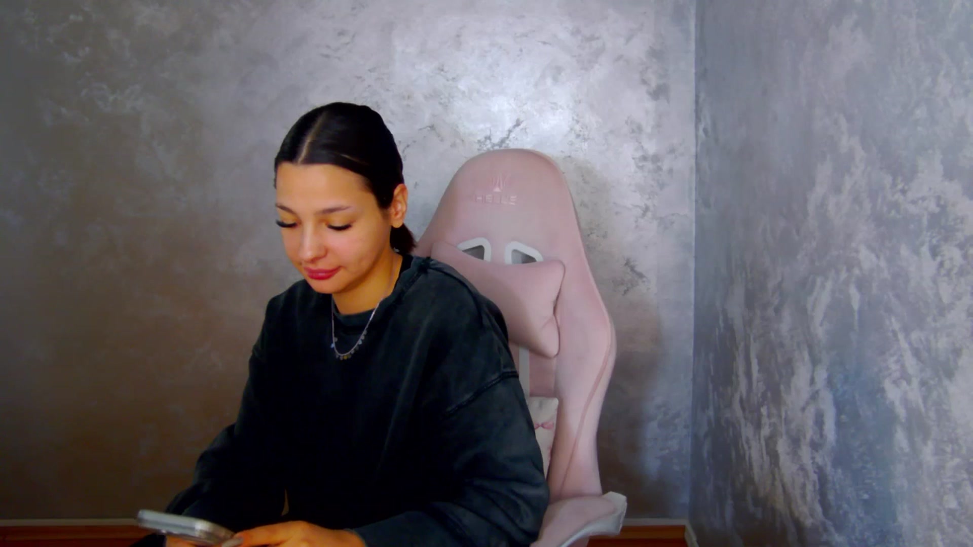 Gallery image thumbnail from WonderWomann's myfreecams stream on, 02/05/2026, 14:38 image 11 of 20
