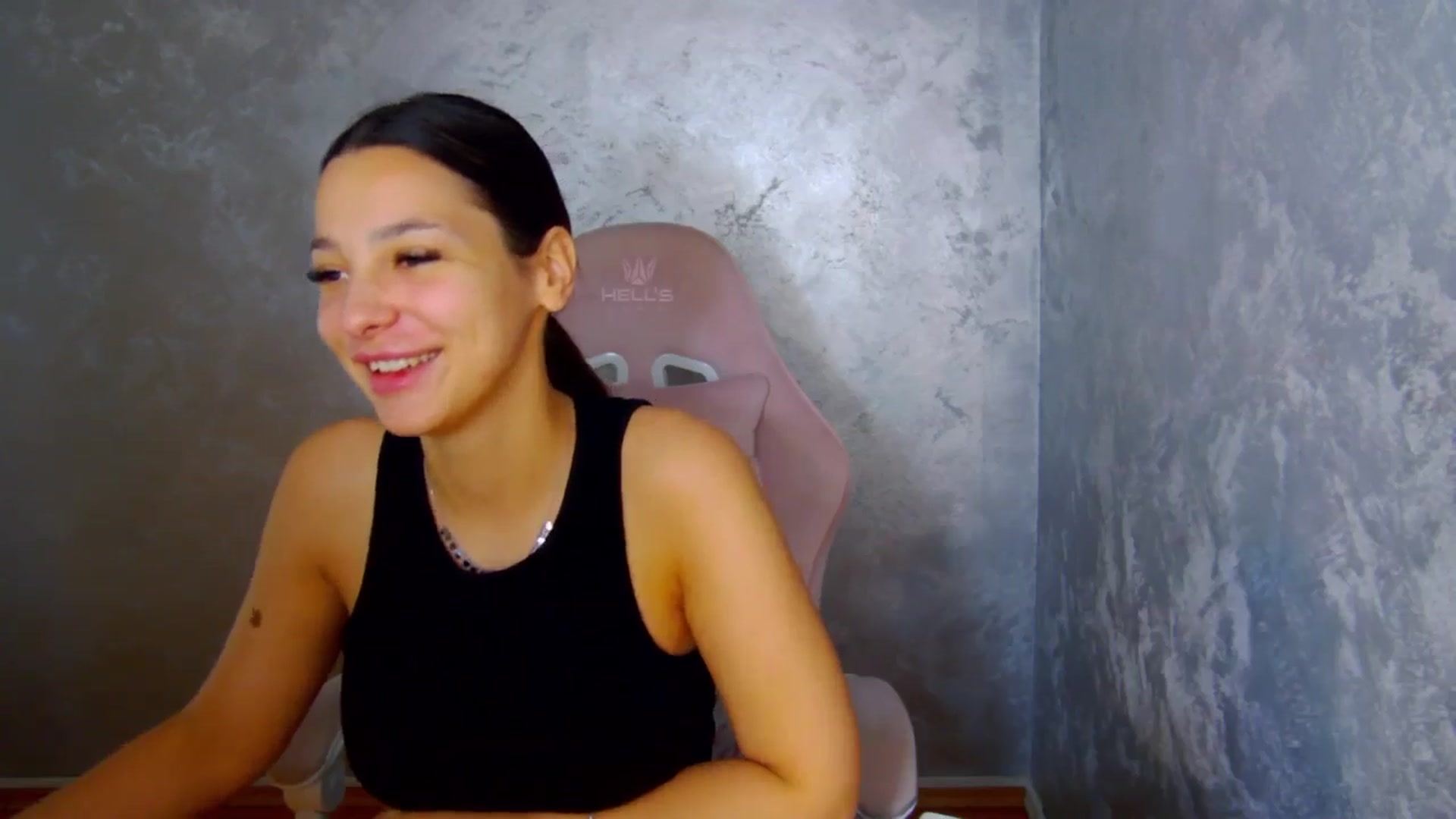 Gallery image thumbnail from WonderWomann's myfreecams stream on, 02/05/2026, 14:38 image 15 of 20