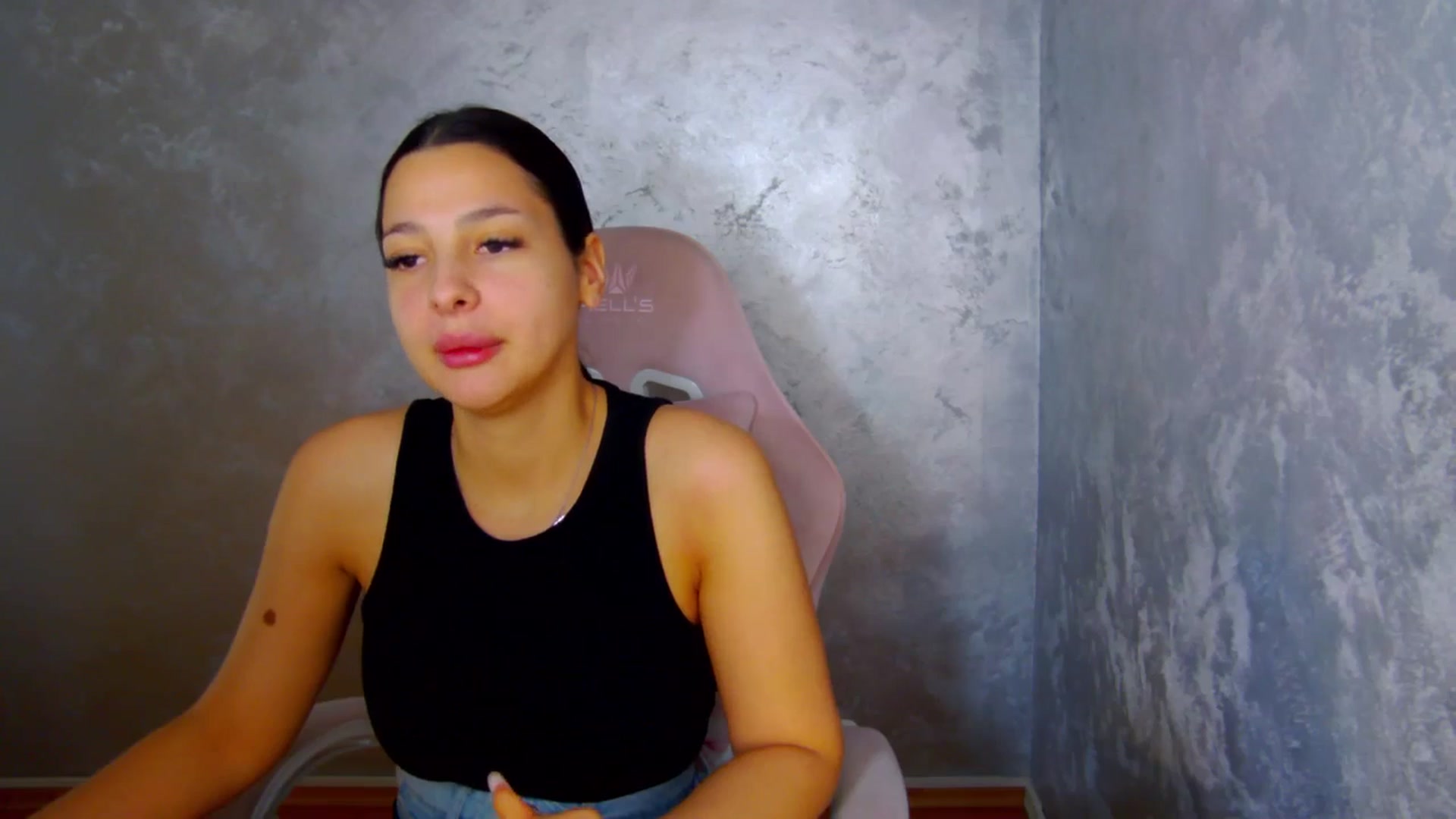 Gallery image thumbnail from WonderWomann's myfreecams stream on, 02/05/2026, 14:38 image 20 of 20