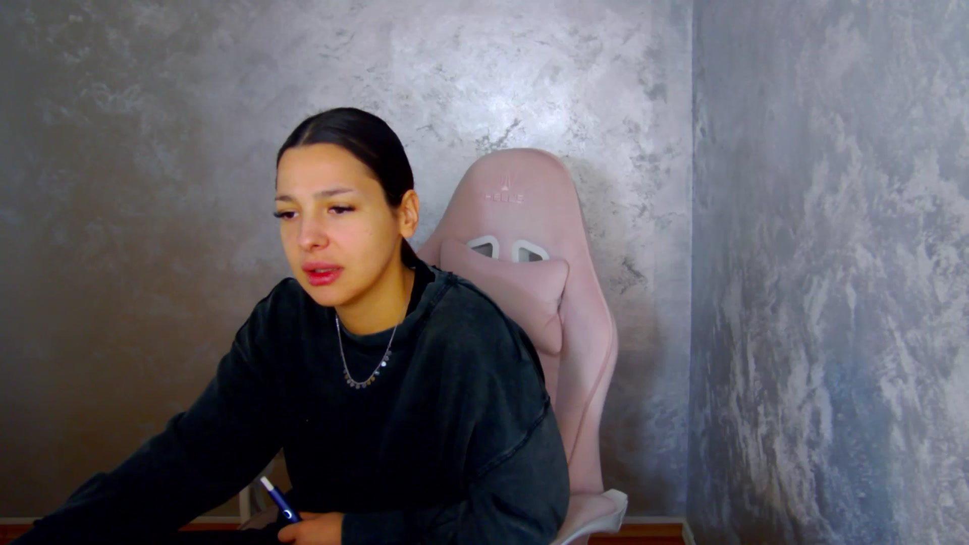 Gallery image thumbnail from WonderWomann's myfreecams stream on, 02/05/2026, 14:38 image 4 of 20