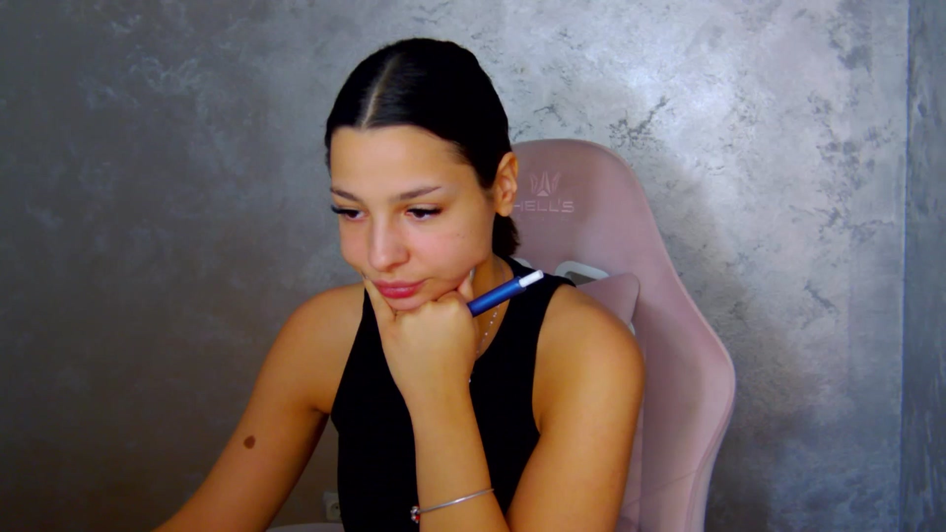 Gallery image thumbnail from WonderWomann's myfreecams stream on, 02/05/2026, 15:21 image 12 of 20