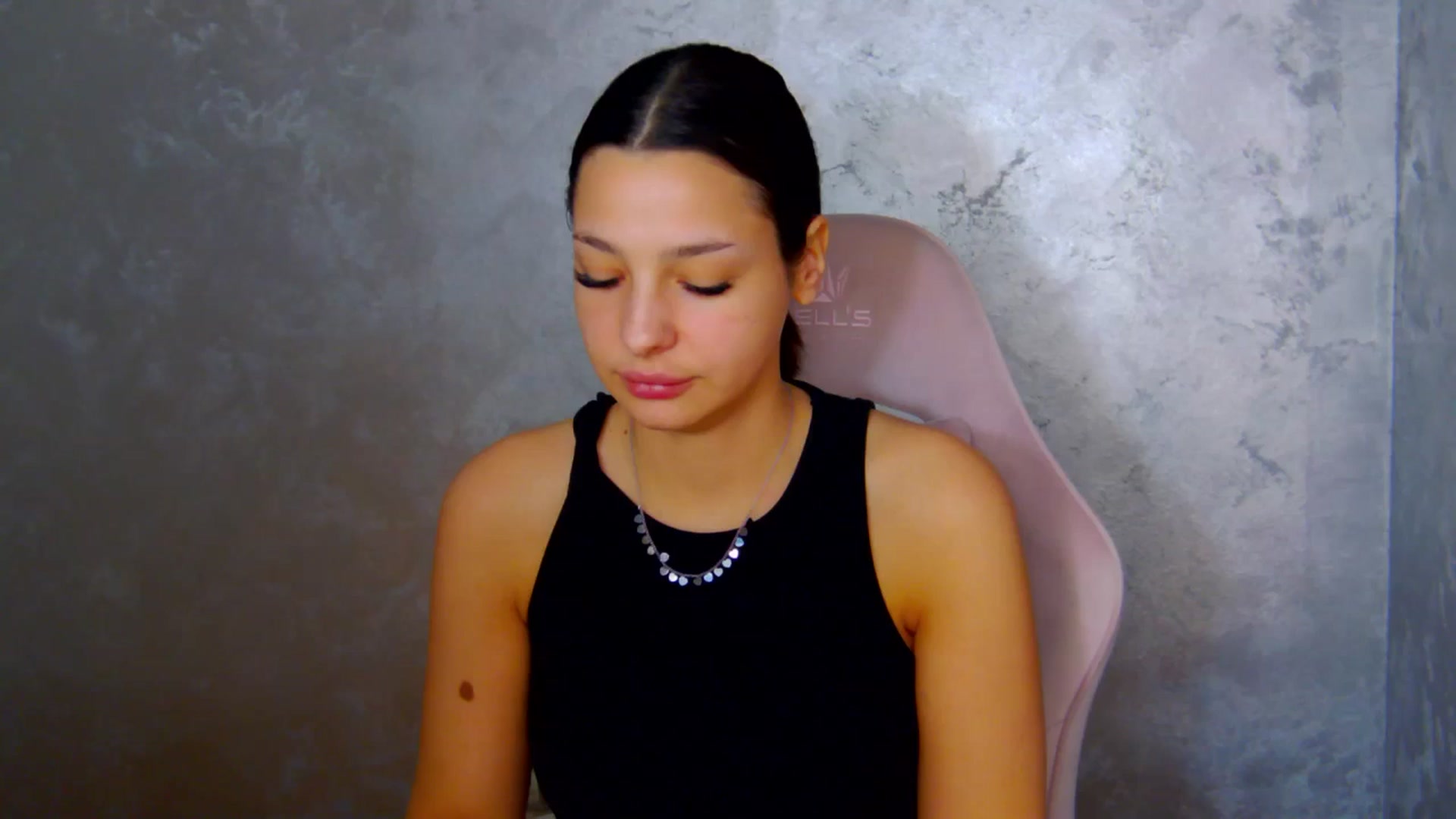 Gallery image thumbnail from WonderWomann's myfreecams stream on, 02/05/2026, 15:21 image 7 of 20