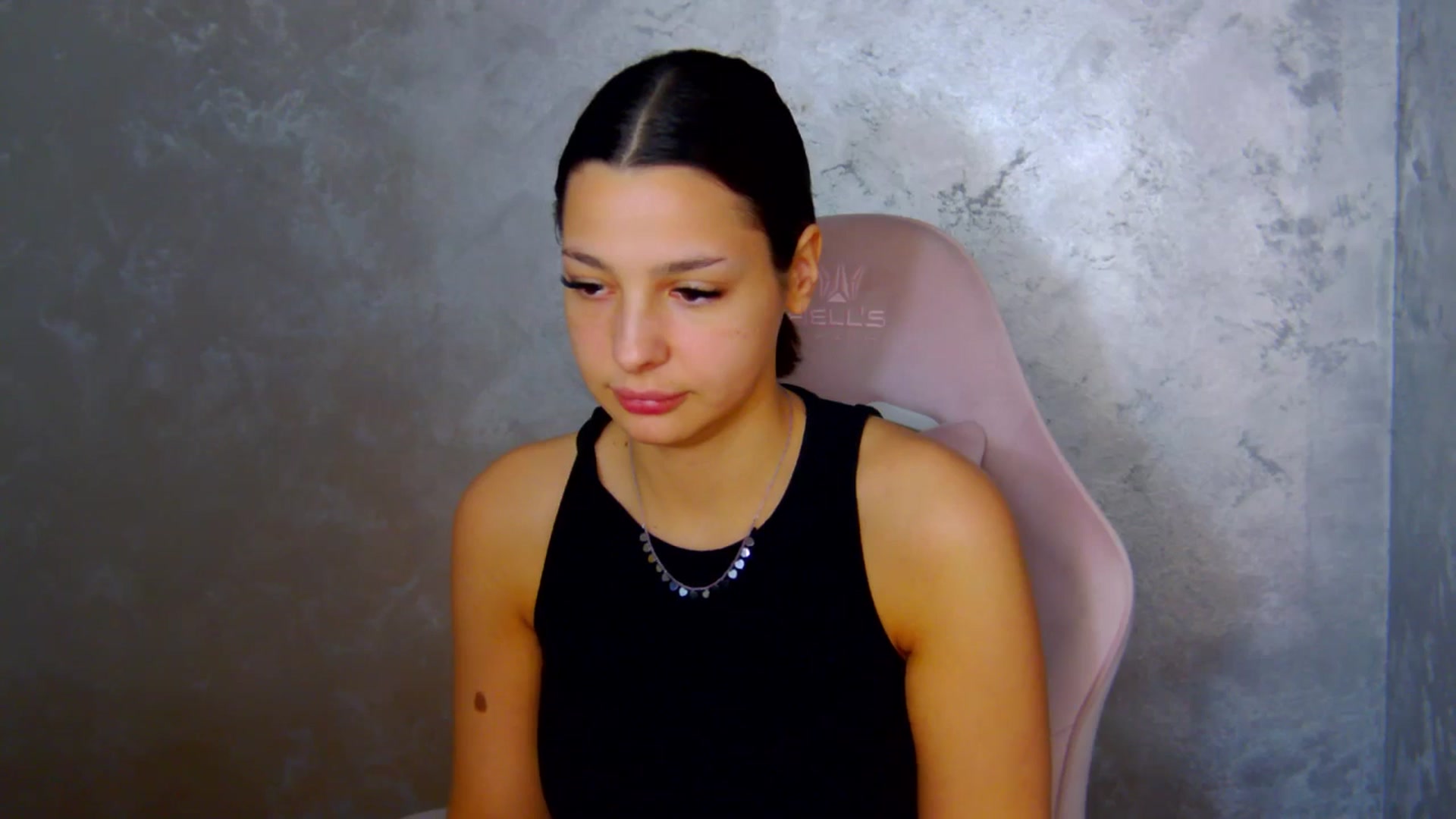 Gallery image thumbnail from WonderWomann's myfreecams stream on, 02/05/2026, 15:21 image 14 of 20