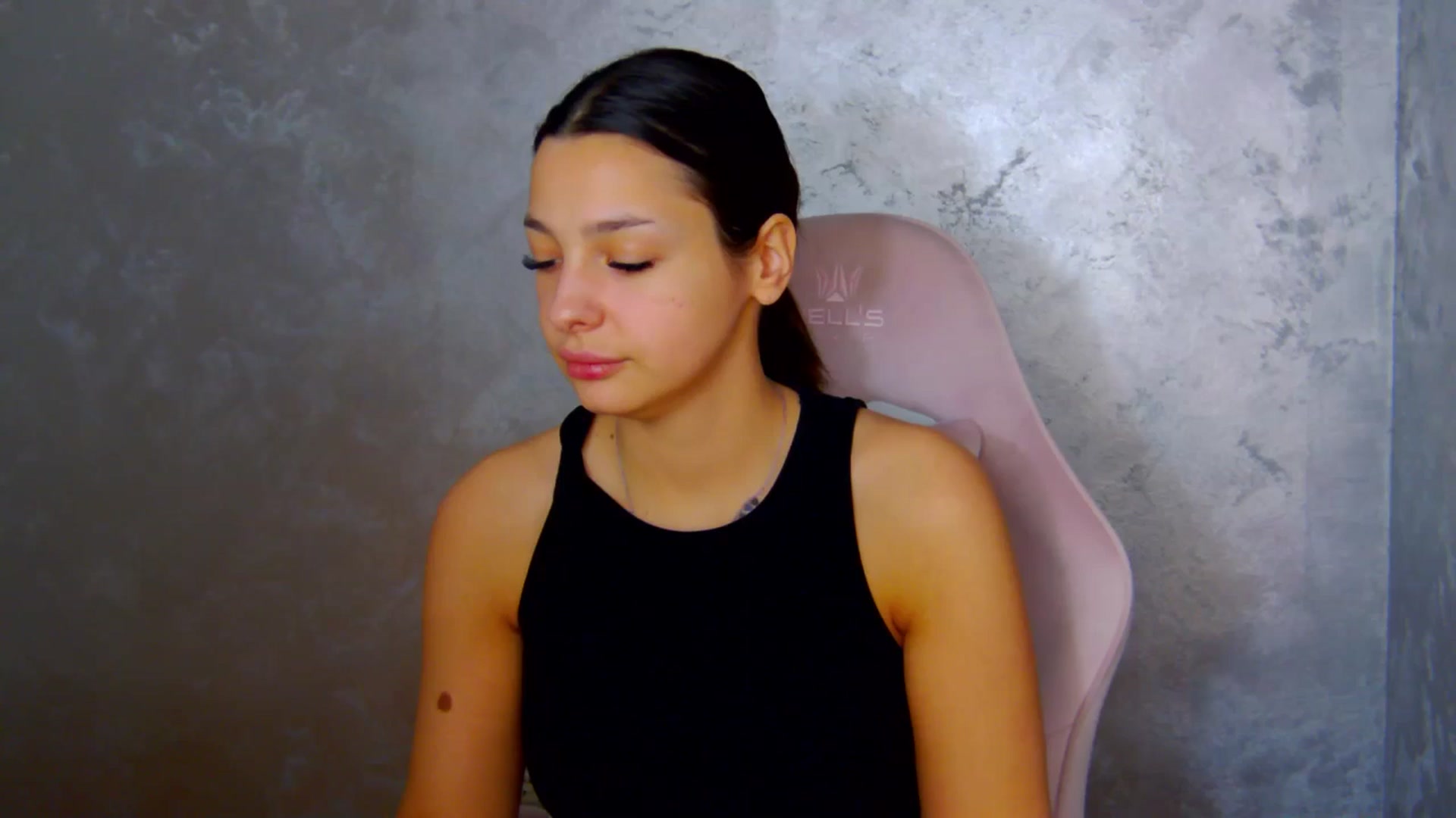 Gallery image thumbnail from WonderWomann's myfreecams stream on, 02/05/2026, 15:21 image 5 of 20