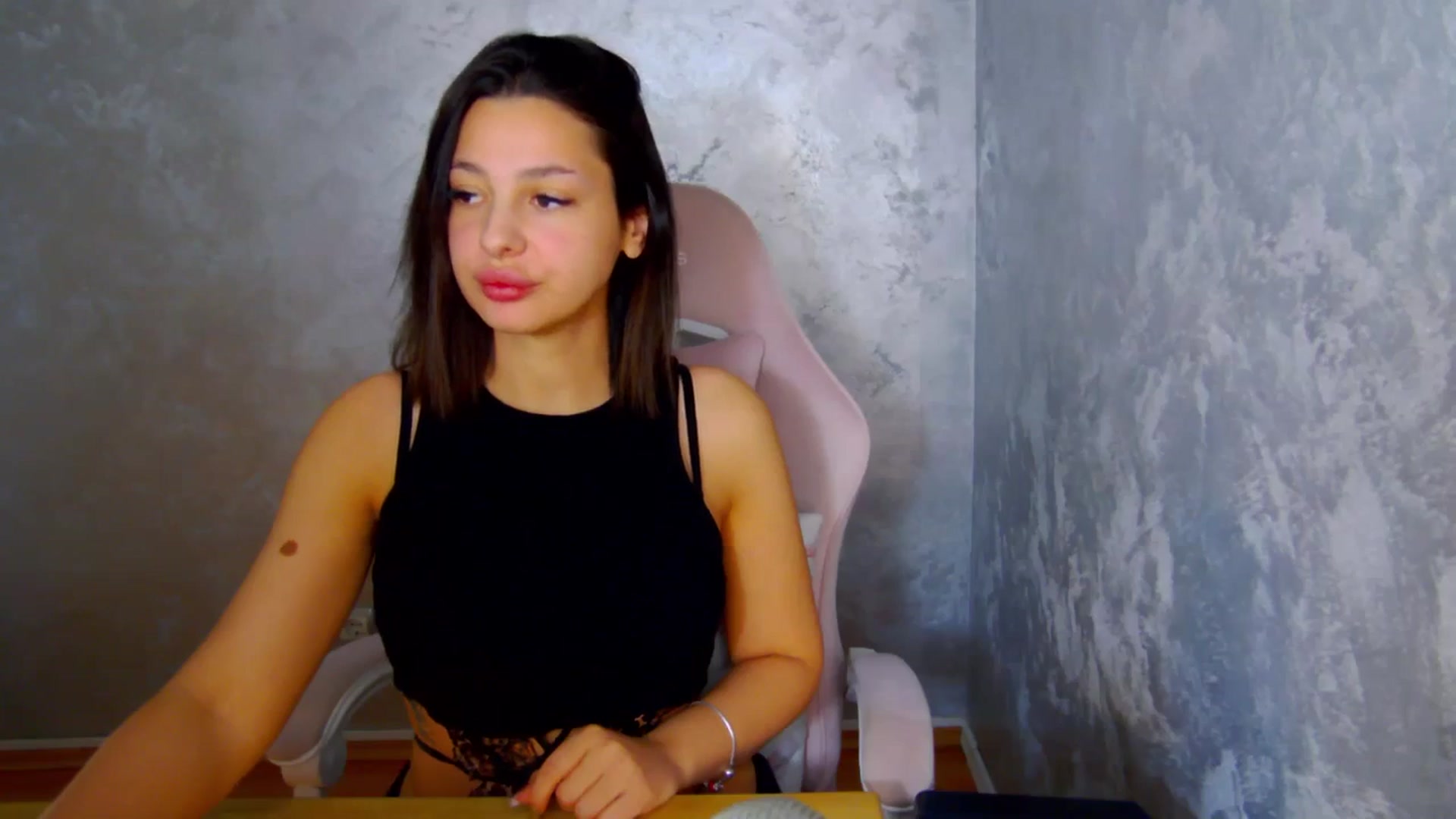 Gallery image thumbnail from WonderWomann's myfreecams stream on, 02/06/2026, 14:31 image 20 of 20