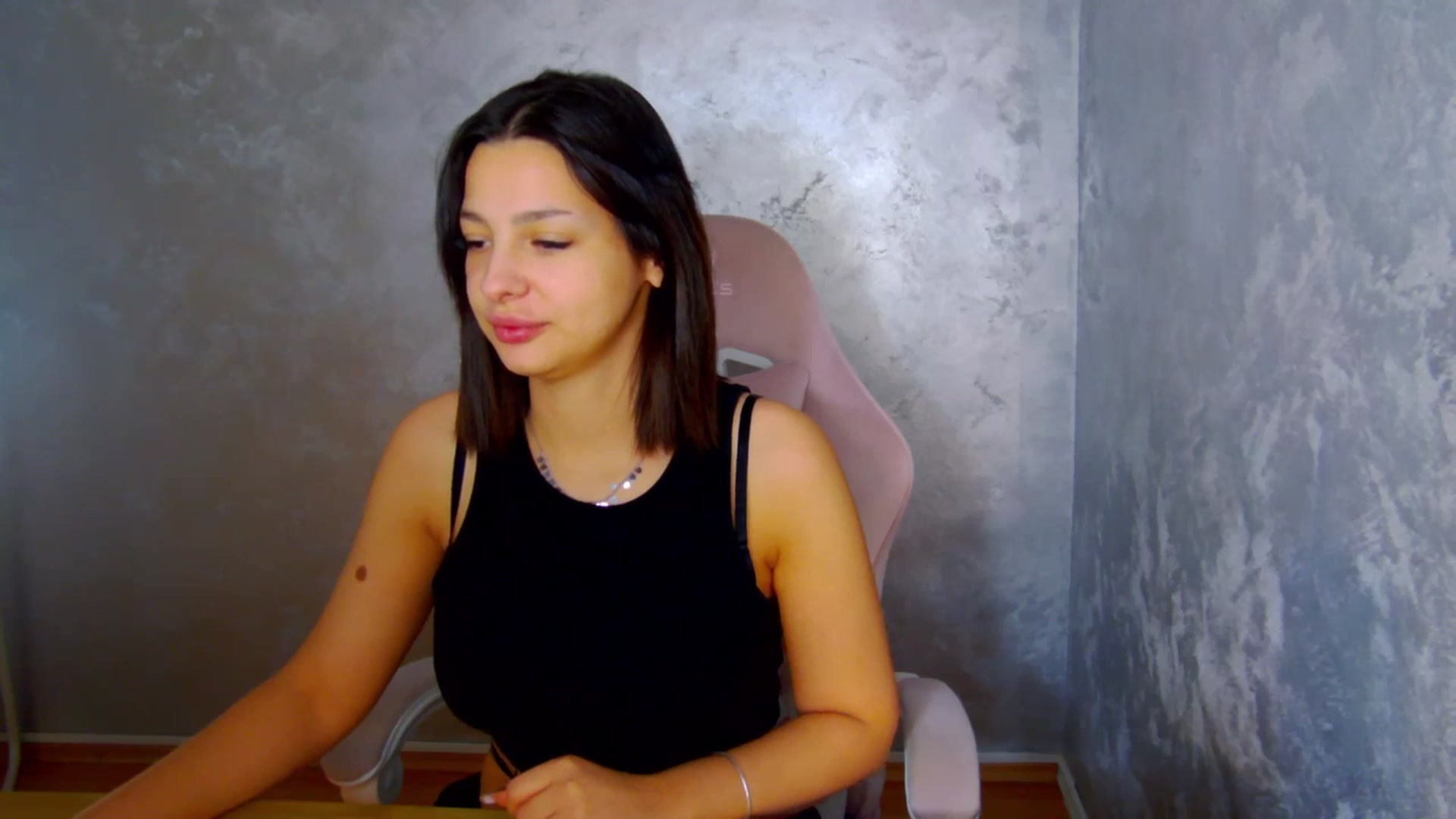 Gallery image thumbnail from WonderWomann's myfreecams stream on, 02/06/2026, 14:31 image 2 of 20