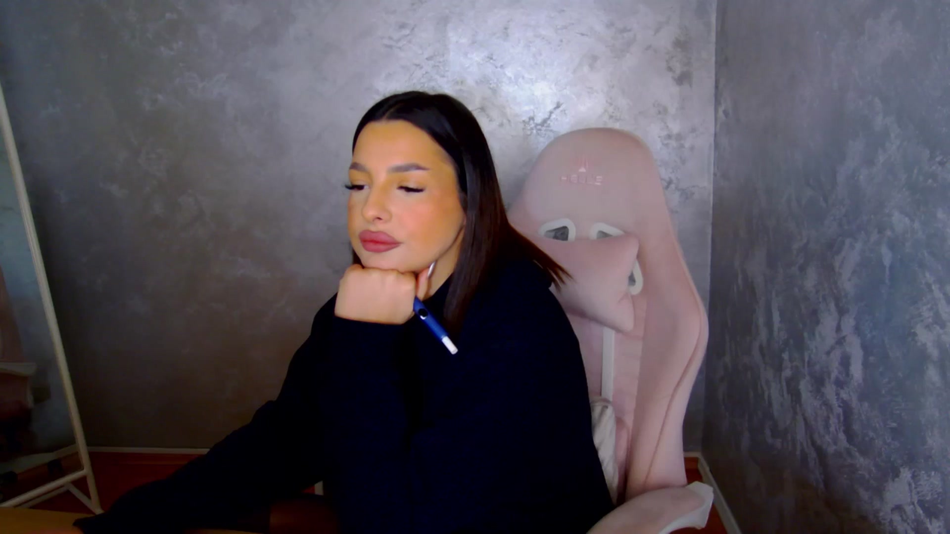 Gallery image thumbnail from WonderWomann's myfreecams stream on, 02/12/2026, 15:57 image 4 of 20