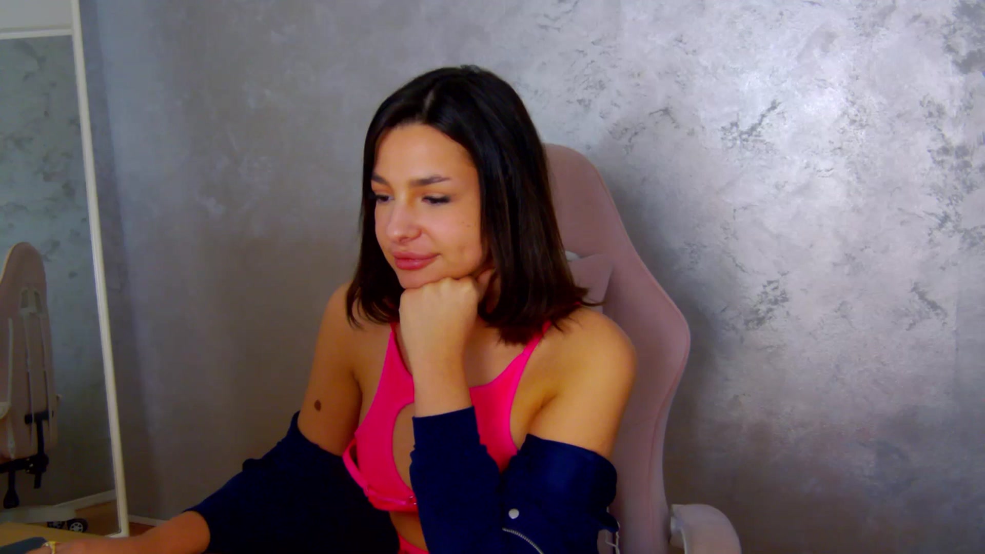 Gallery image thumbnail from WonderWomann's myfreecams stream on, 02/14/2026, 17:53 image 8 of 20