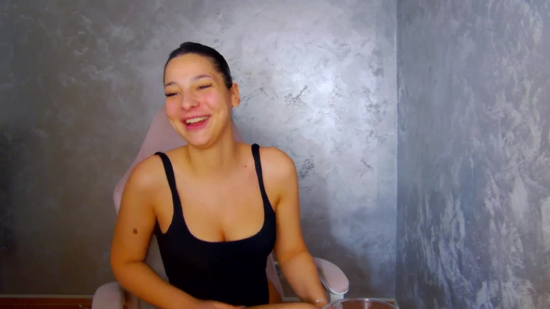 Gallery image thumbnail from WonderWomann's myfreecams stream on, 02/17/2026, 16:18 image 16 of 20