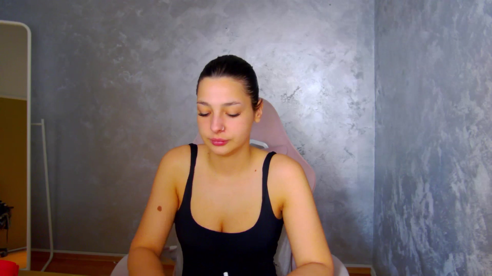 Gallery image thumbnail from WonderWomann's myfreecams stream on, 02/17/2026, 19:10 image 12 of 20