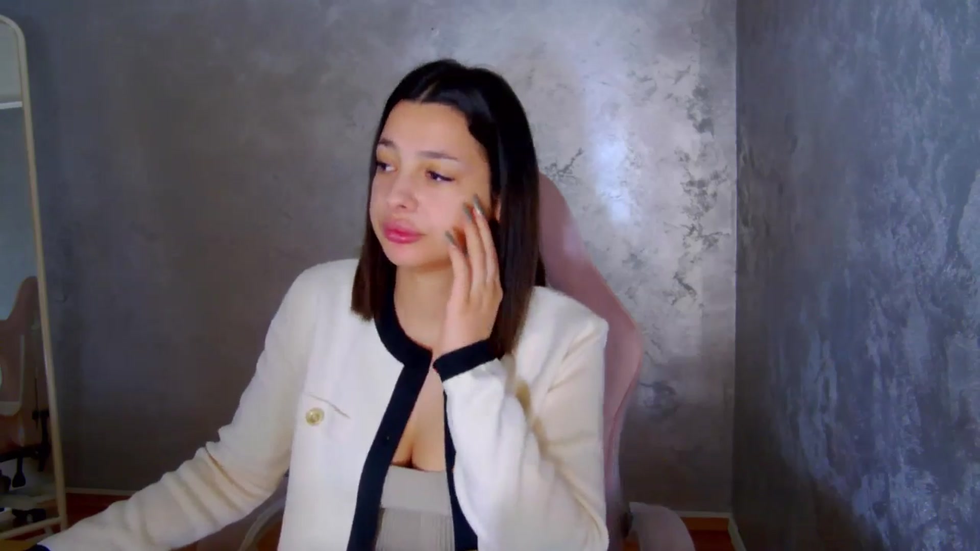 Gallery image thumbnail from WonderWomann's myfreecams stream on, 02/19/2026, 14:50 image 6 of 20