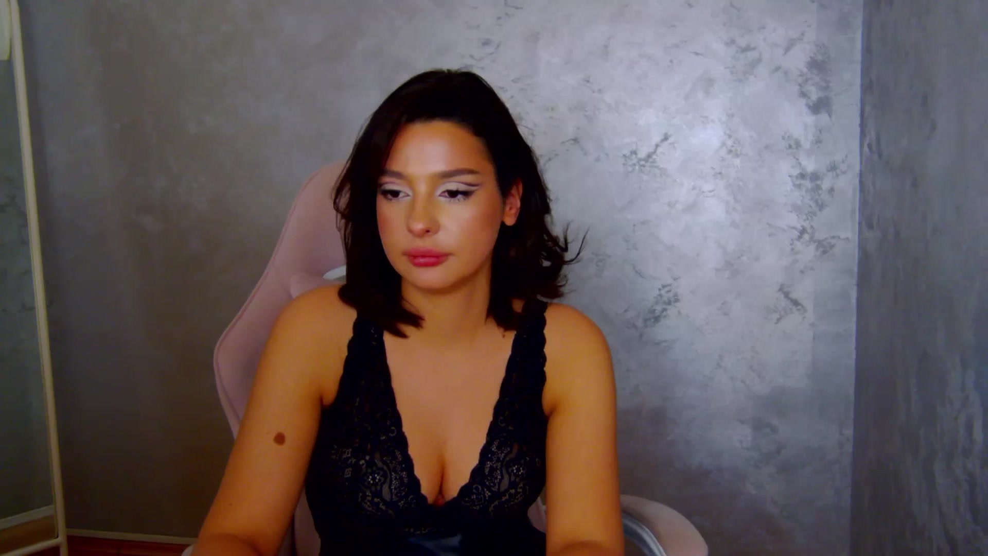 Gallery image thumbnail from WonderWomann's myfreecams stream on, 02/24/2026, 18:52 image 2 of 20