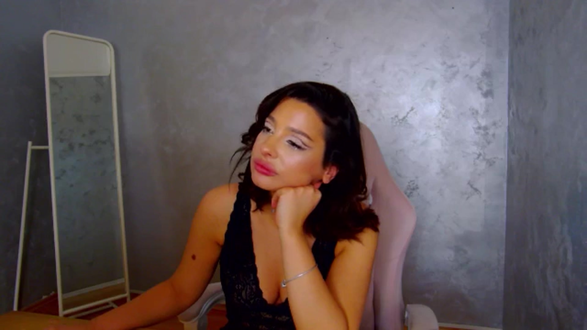 Gallery image thumbnail from WonderWomann's myfreecams stream on, 02/24/2026, 18:52 image 18 of 20