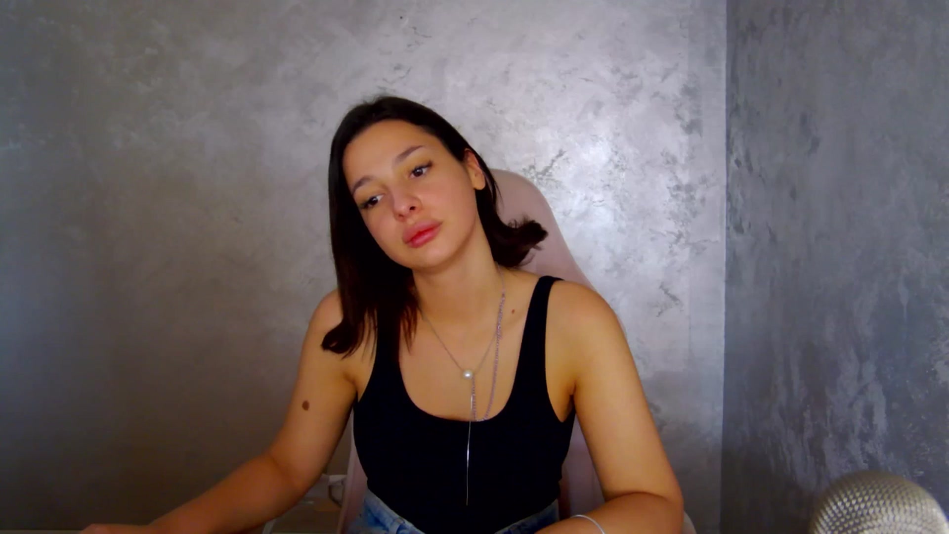 Gallery image thumbnail from WonderWomann's myfreecams stream on, 02/25/2026, 18:34 image 14 of 20