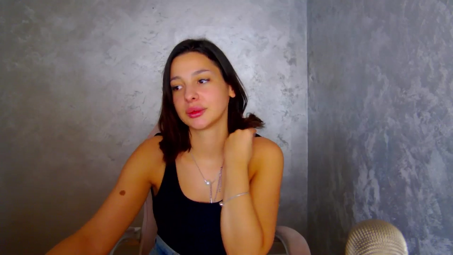 Gallery image thumbnail from WonderWomann's myfreecams stream on, 02/25/2026, 18:34 image 10 of 20
