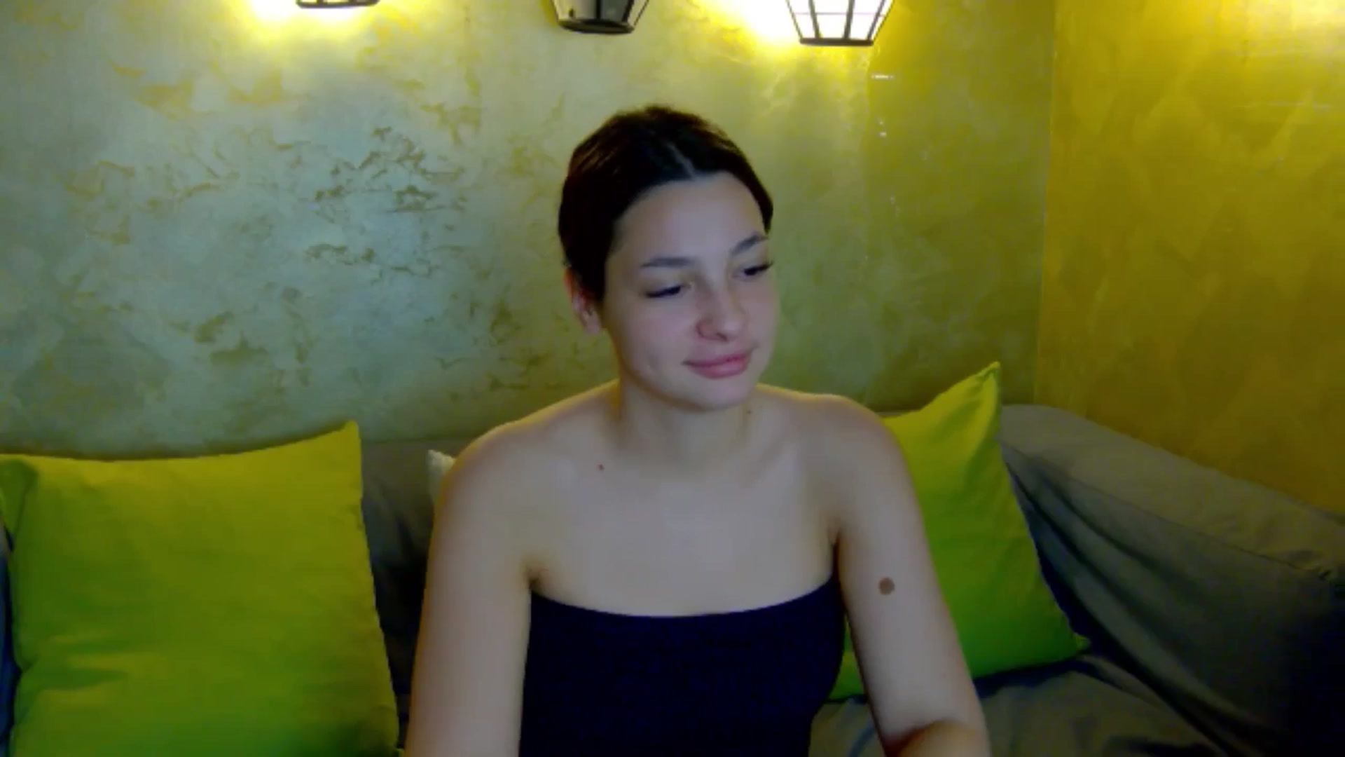 Gallery image thumbnail from WonderWomann's myfreecams stream on, 02/26/2026, 15:04 image 12 of 20