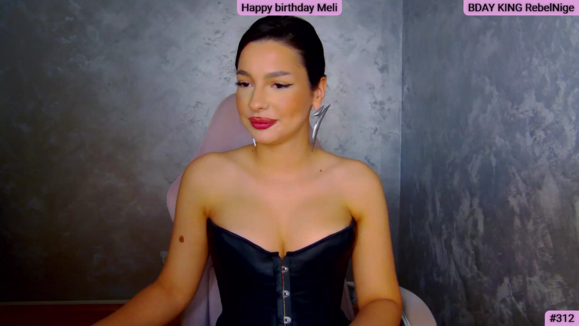 Gallery image thumbnail from WonderWomann's myfreecams stream on, 02/27/2026, 16:39 image 6 of 20