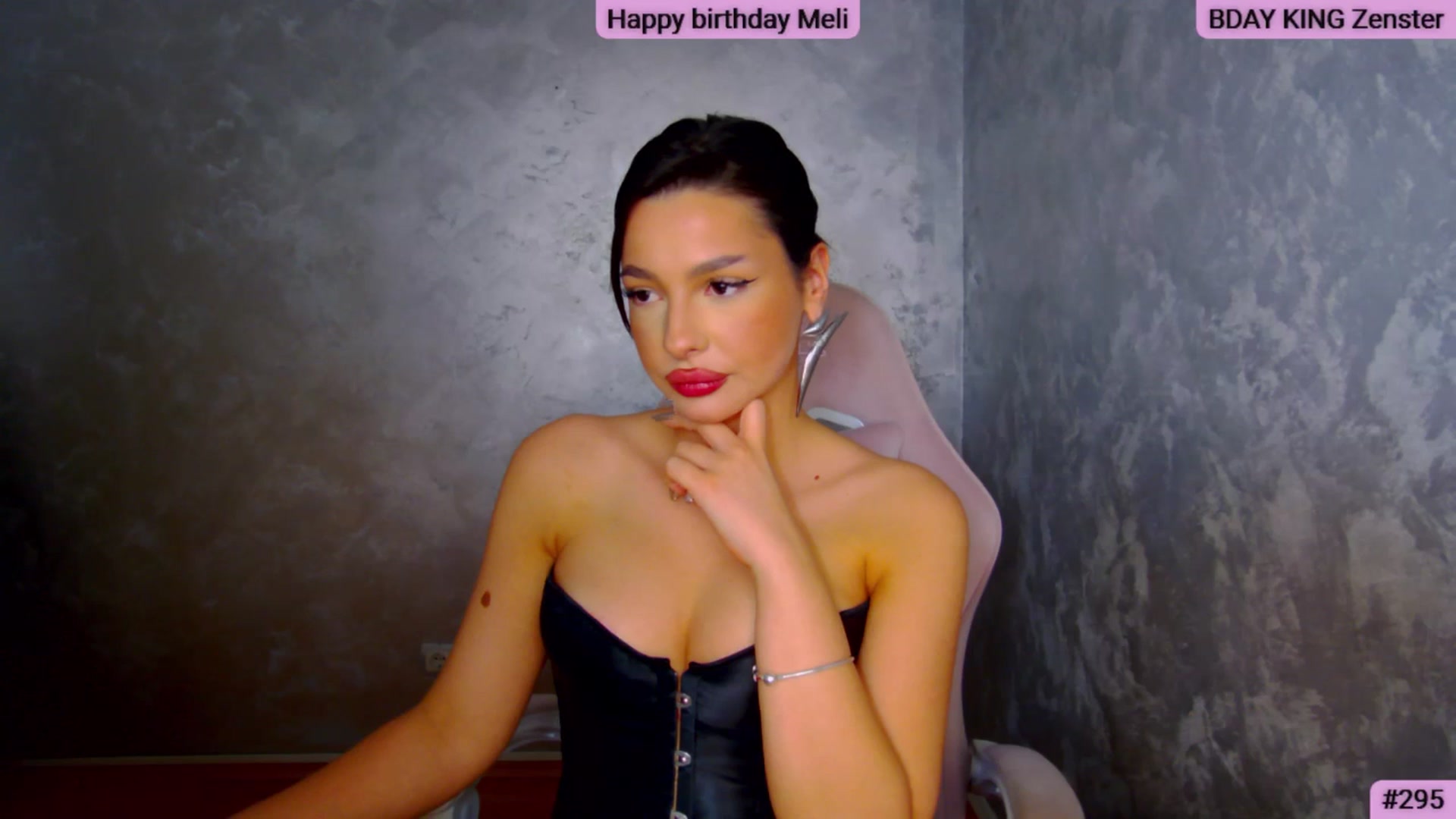 Gallery image thumbnail from WonderWomann's myfreecams stream on, 02/27/2026, 16:39 image 12 of 20