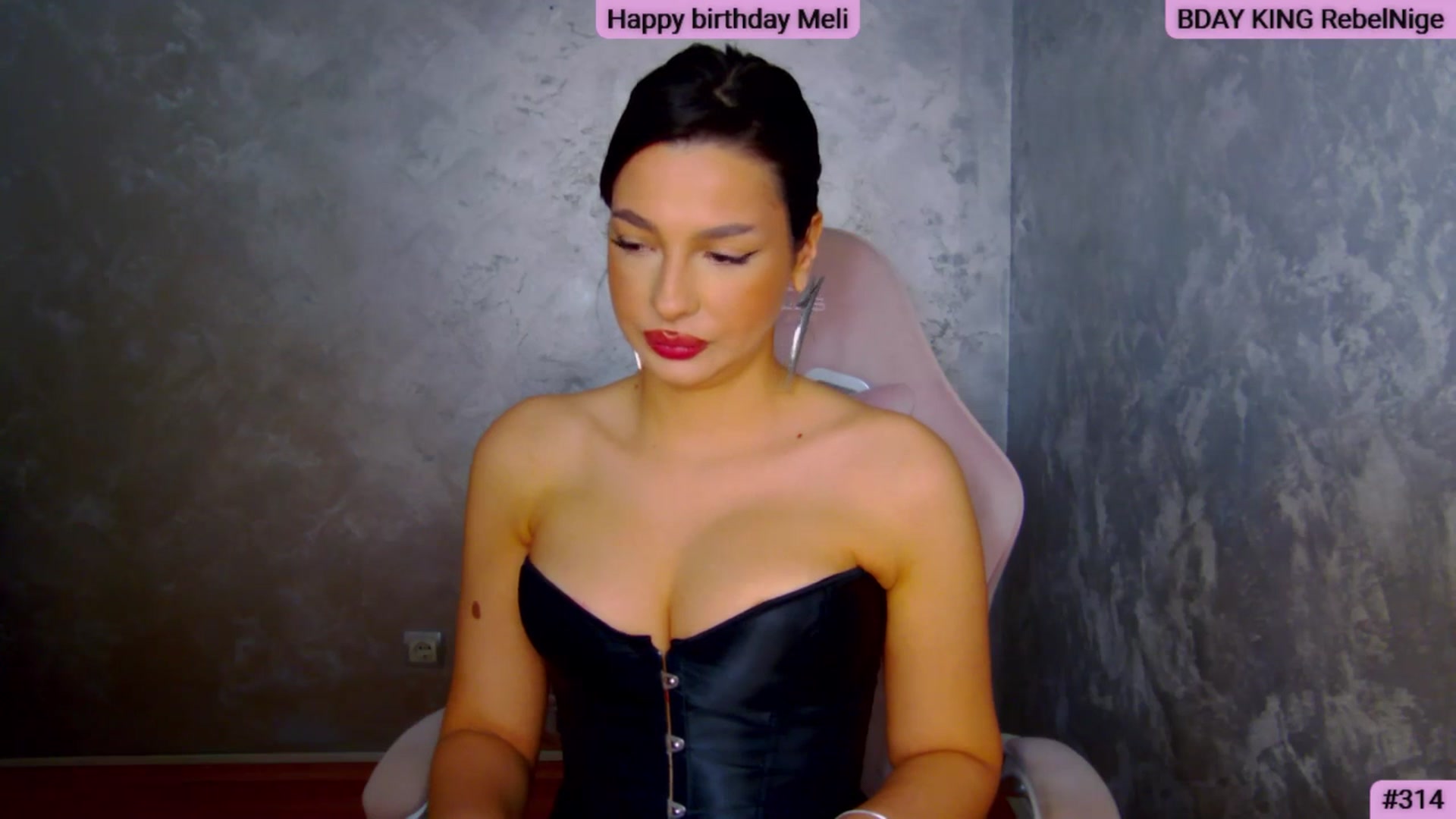 Gallery image thumbnail from WonderWomann's myfreecams stream on, 02/27/2026, 16:39 image 4 of 20