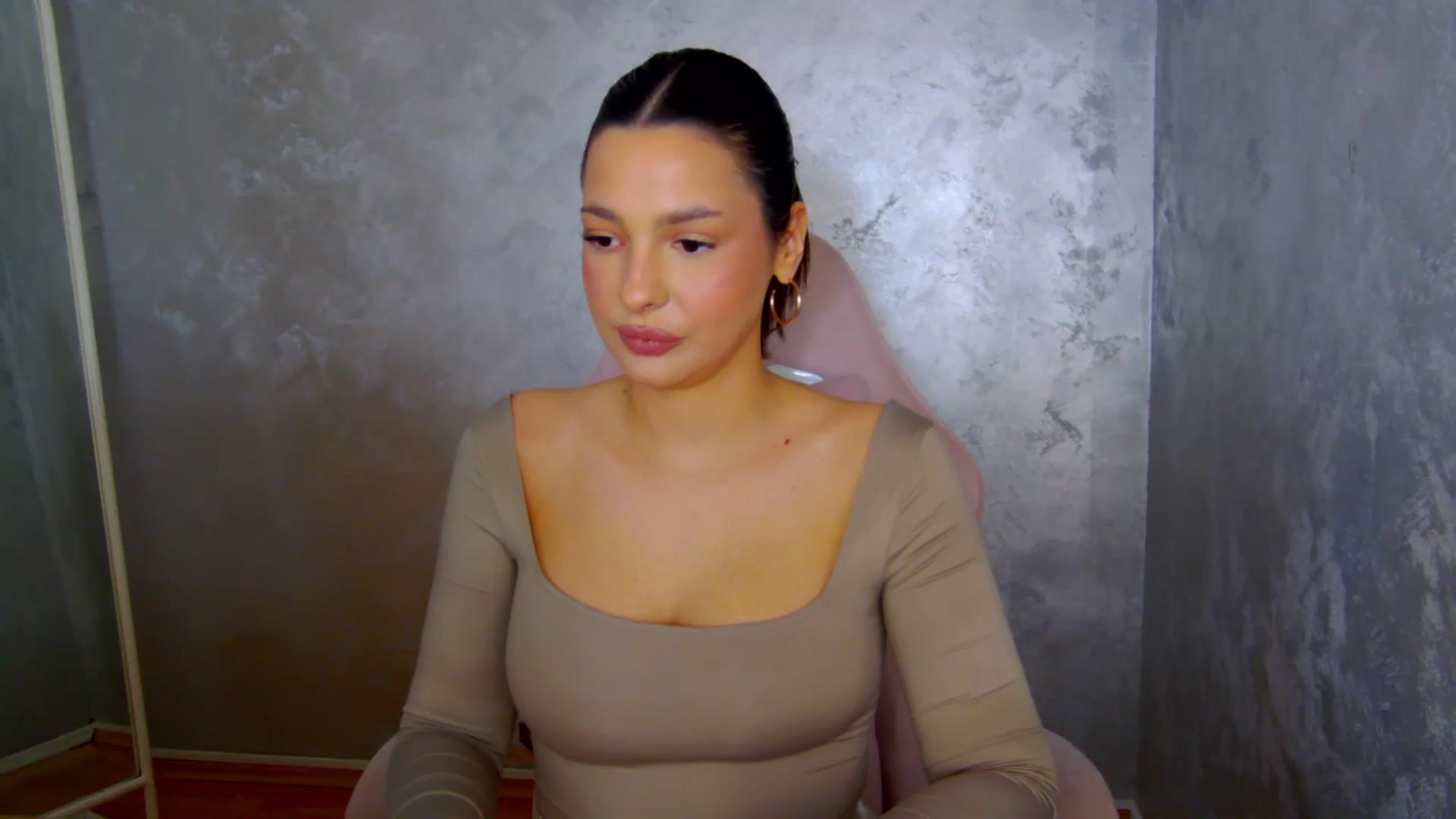 Gallery image thumbnail from WonderWomann's myfreecams stream on, 03/05/2026, 16:03 image 4 of 20