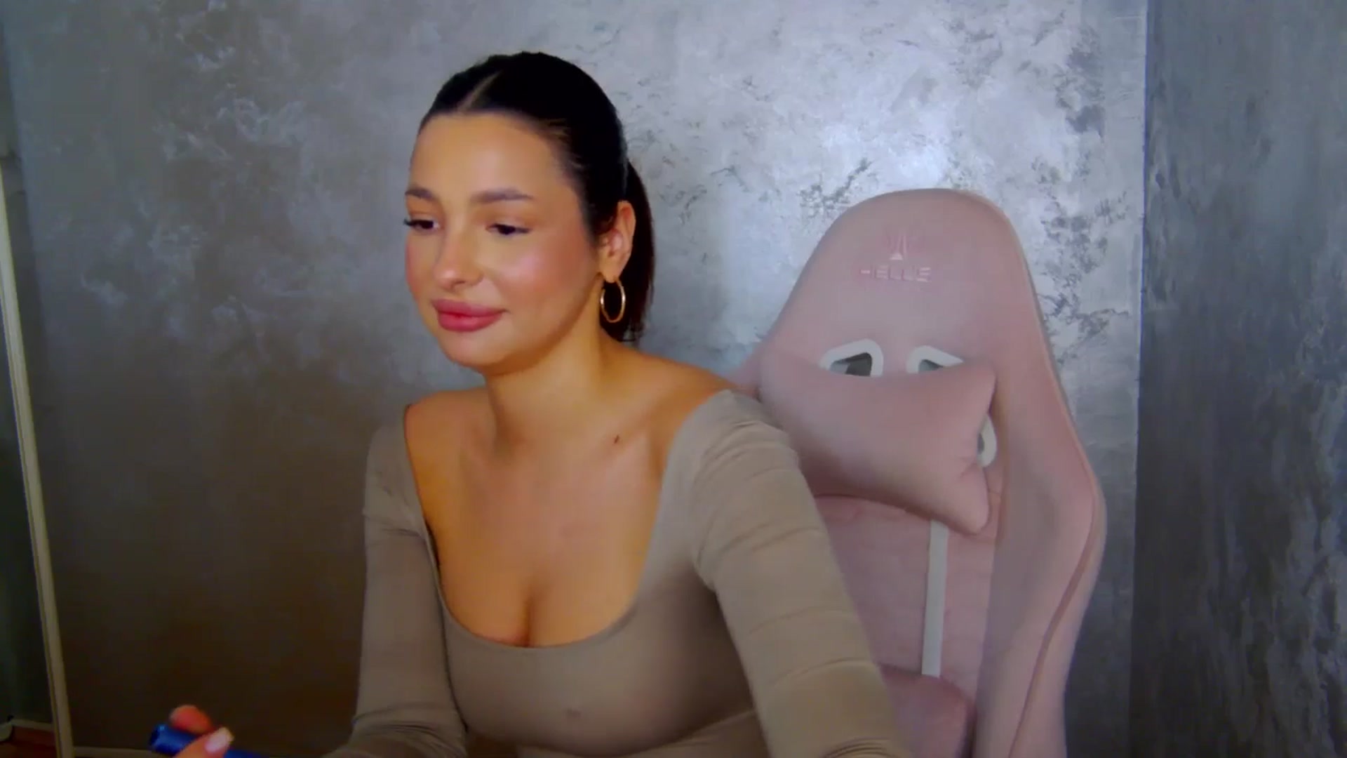 Gallery image thumbnail from WonderWomann's myfreecams stream on, 03/05/2026, 16:03 image 20 of 20