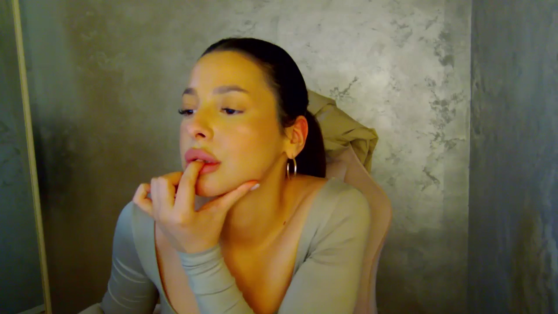 Gallery image thumbnail from WonderWomann's myfreecams stream on, 03/05/2026, 19:54 image 18 of 20