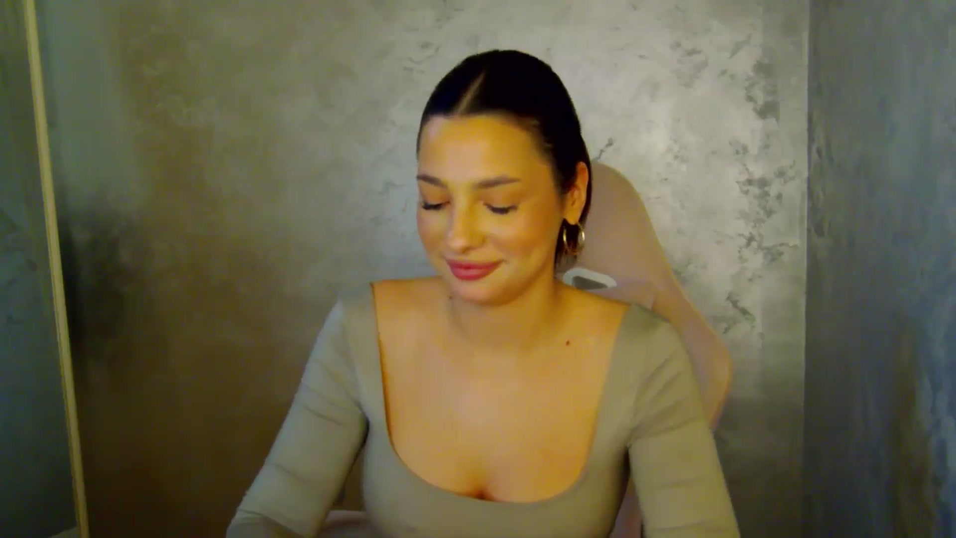 Gallery image thumbnail from WonderWomann's myfreecams stream on, 03/05/2026, 19:54 image 10 of 20