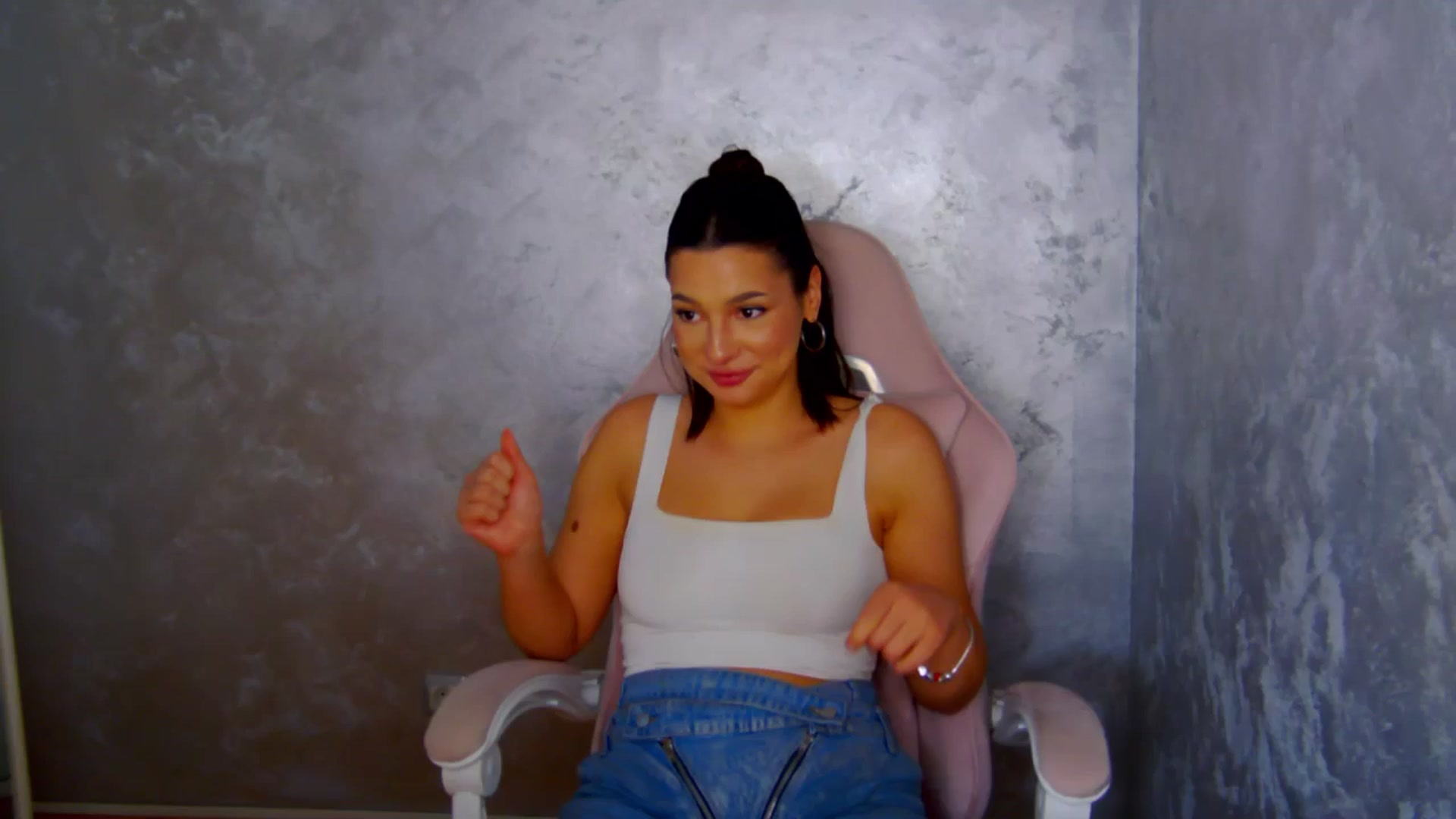 Gallery image thumbnail from WonderWomann's myfreecams stream on, 03/07/2026, 19:41 image 6 of 20