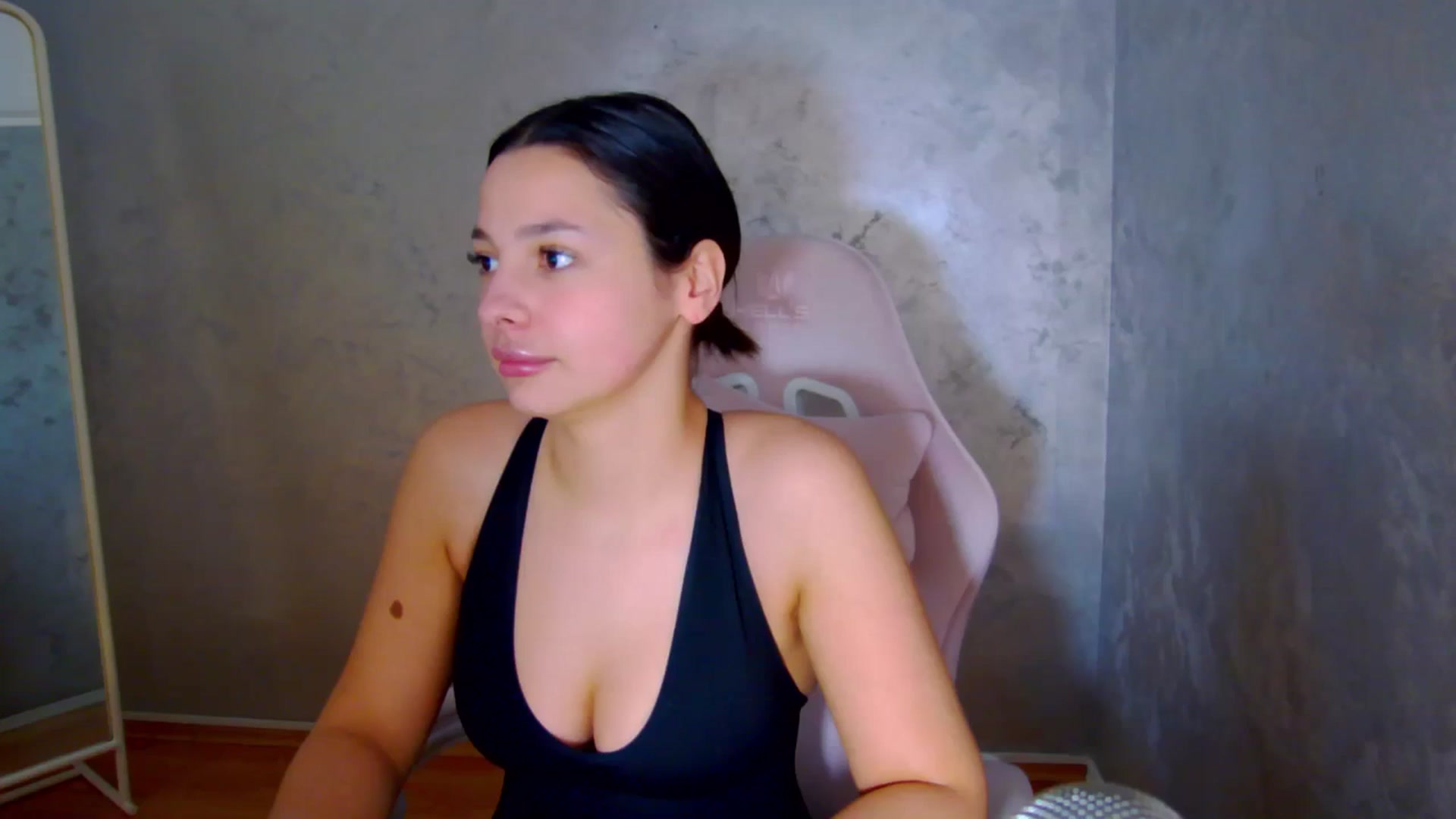 Gallery image thumbnail from WonderWomann's myfreecams stream on, 03/09/2026, 20:05 image 5 of 20