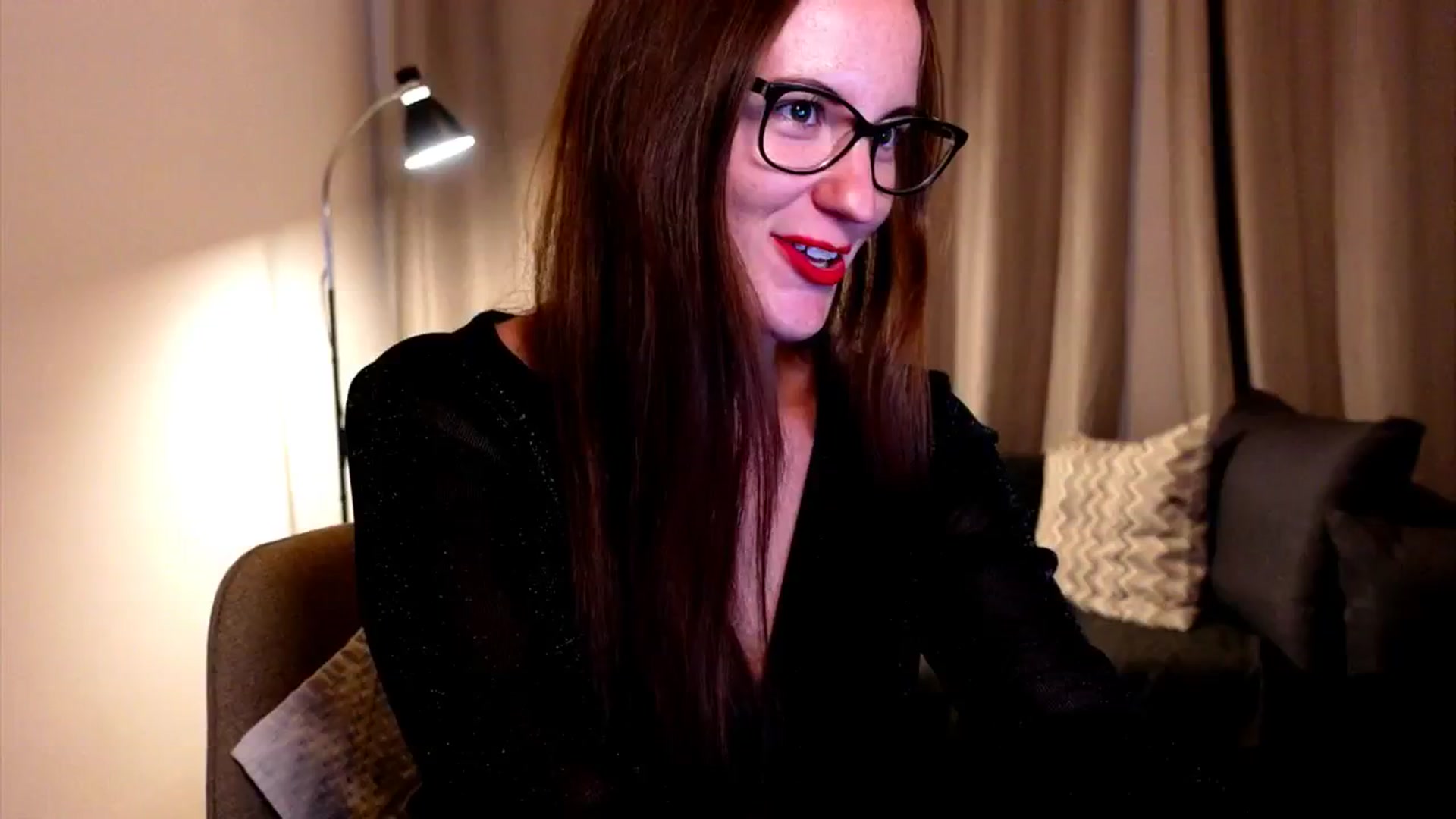 Gallery image thumbnail from Wonderr_Woman's myfreecams stream on, 09/27/2024, 15:30 image 11 of 20