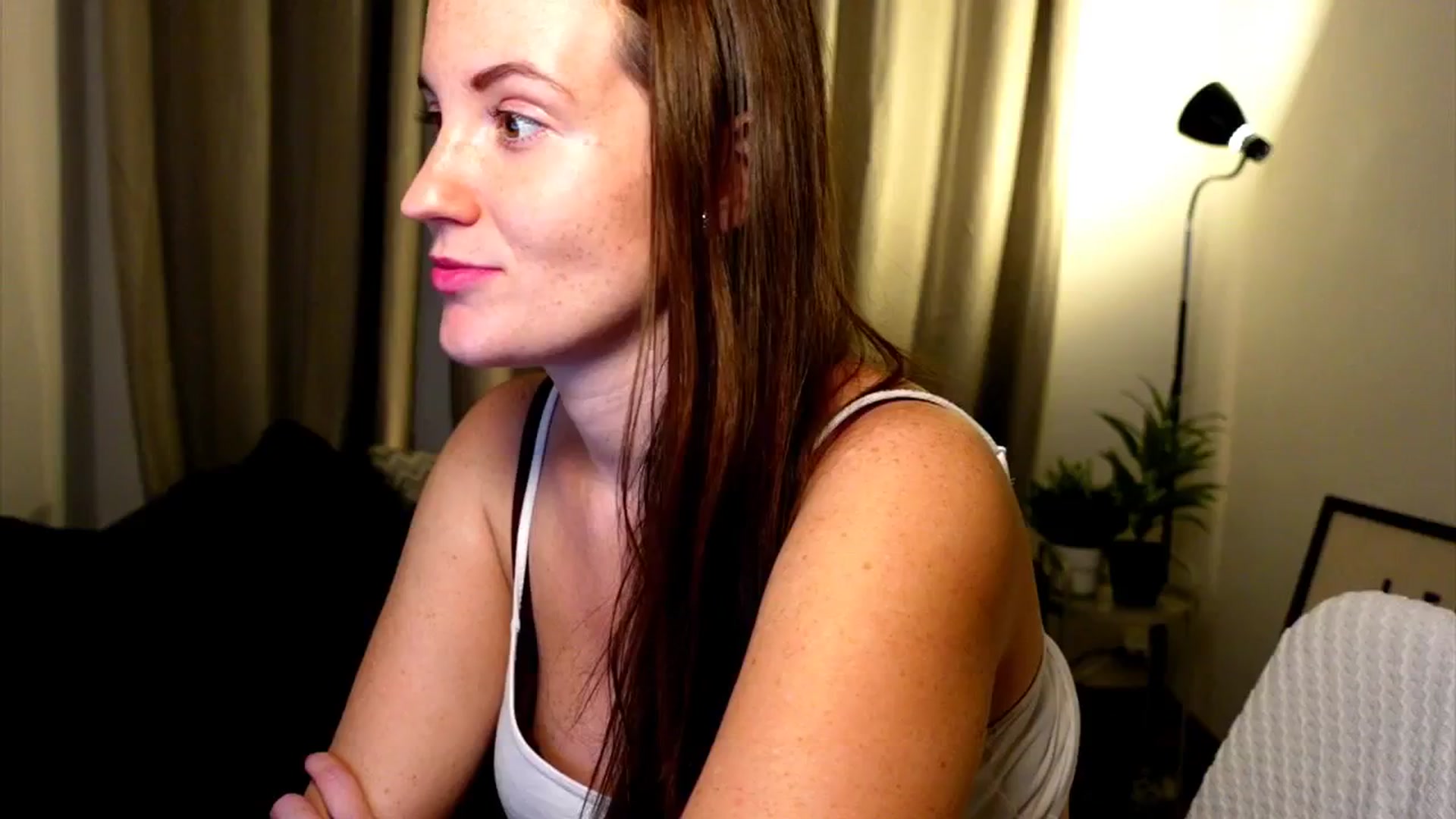 Gallery image thumbnail from Wonderr_Woman's myfreecams stream on, 09/29/2024, 14:42 image 18 of 20