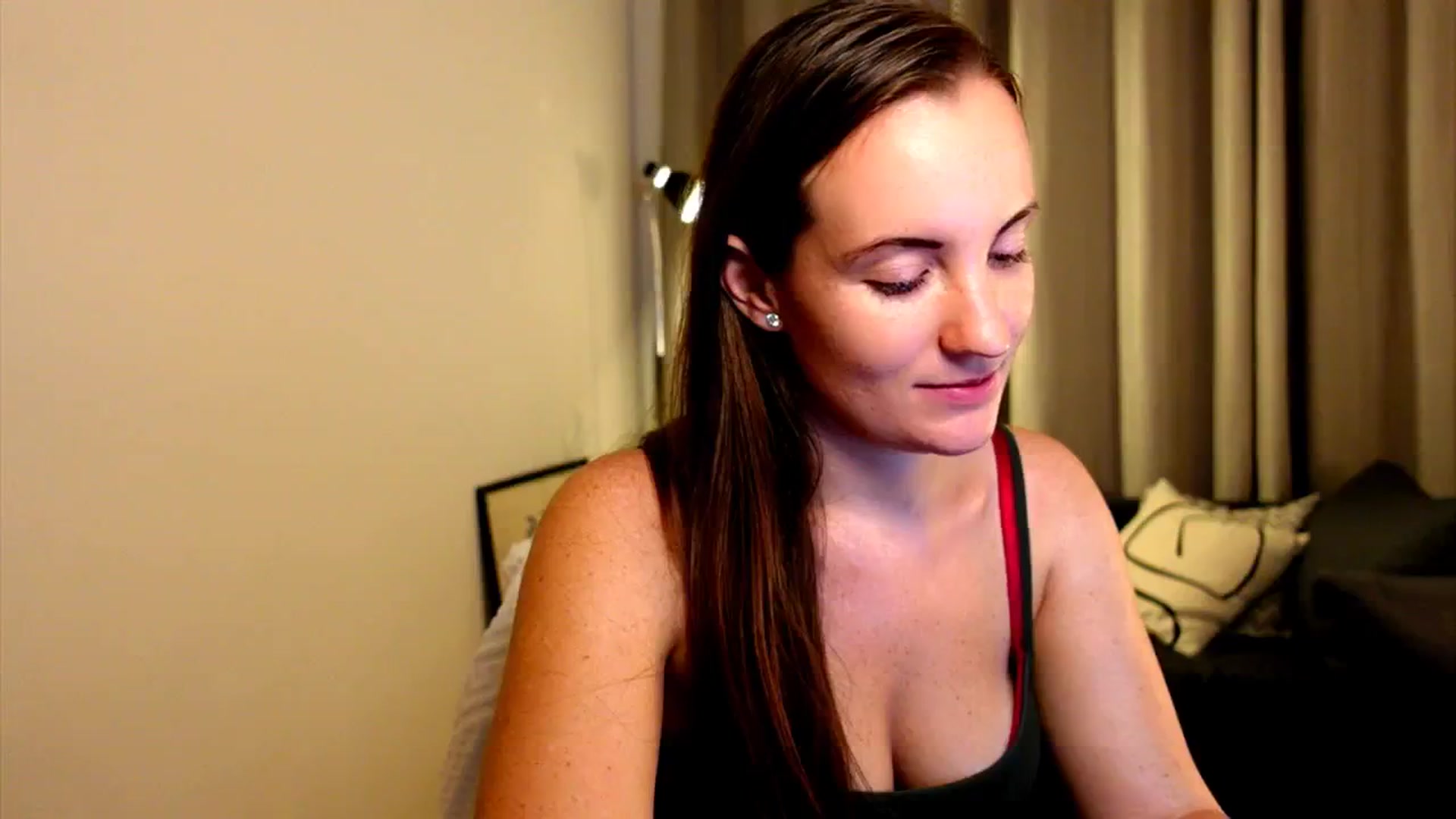 Gallery image thumbnail from Wonderr_Woman's myfreecams stream on, 10/01/2024, 13:56 image 7 of 20