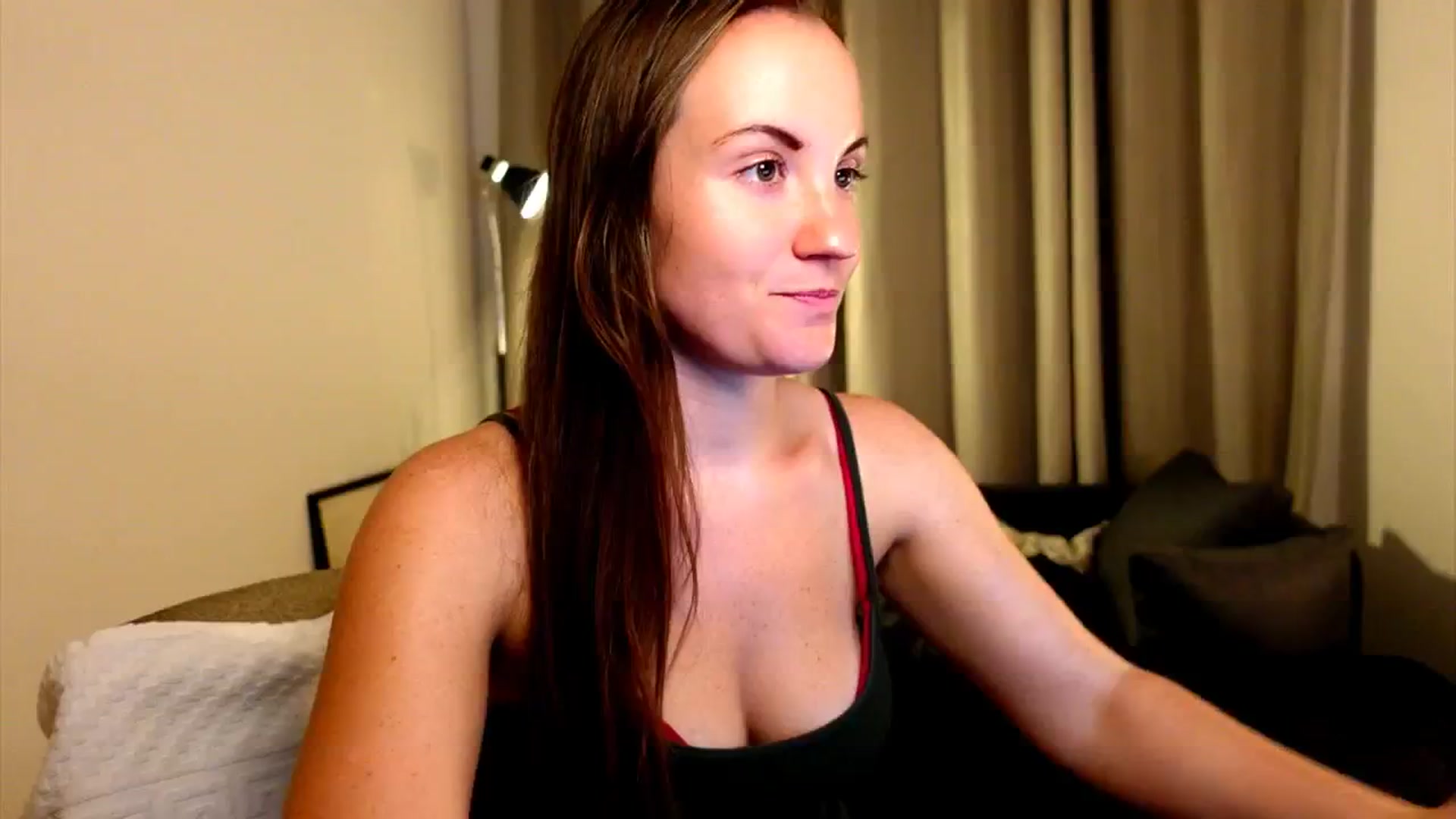 Gallery image thumbnail from Wonderr_Woman's myfreecams stream on, 10/01/2024, 14:43 image 6 of 20