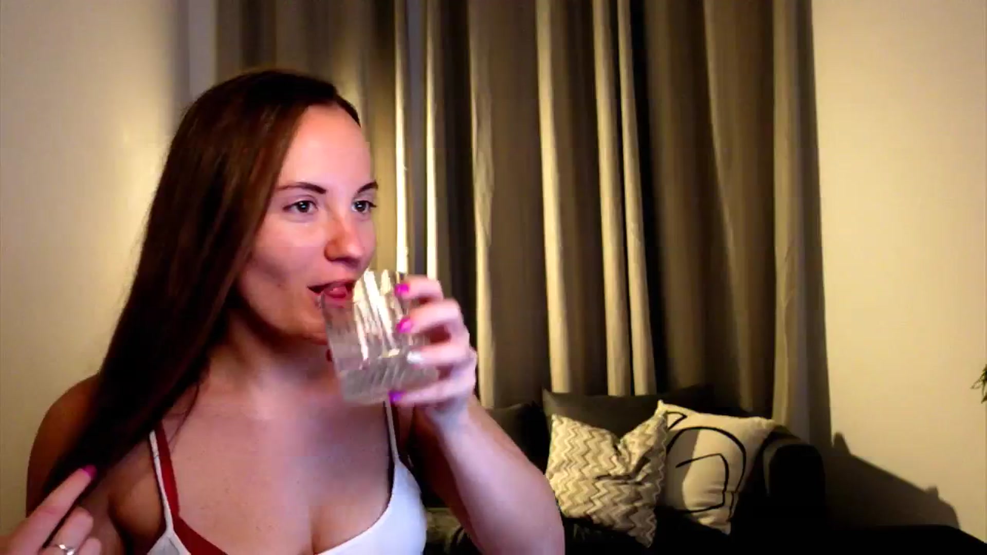 Gallery image thumbnail from Wonderr_Woman's myfreecams stream on, 10/05/2024, 13:43 image 9 of 20